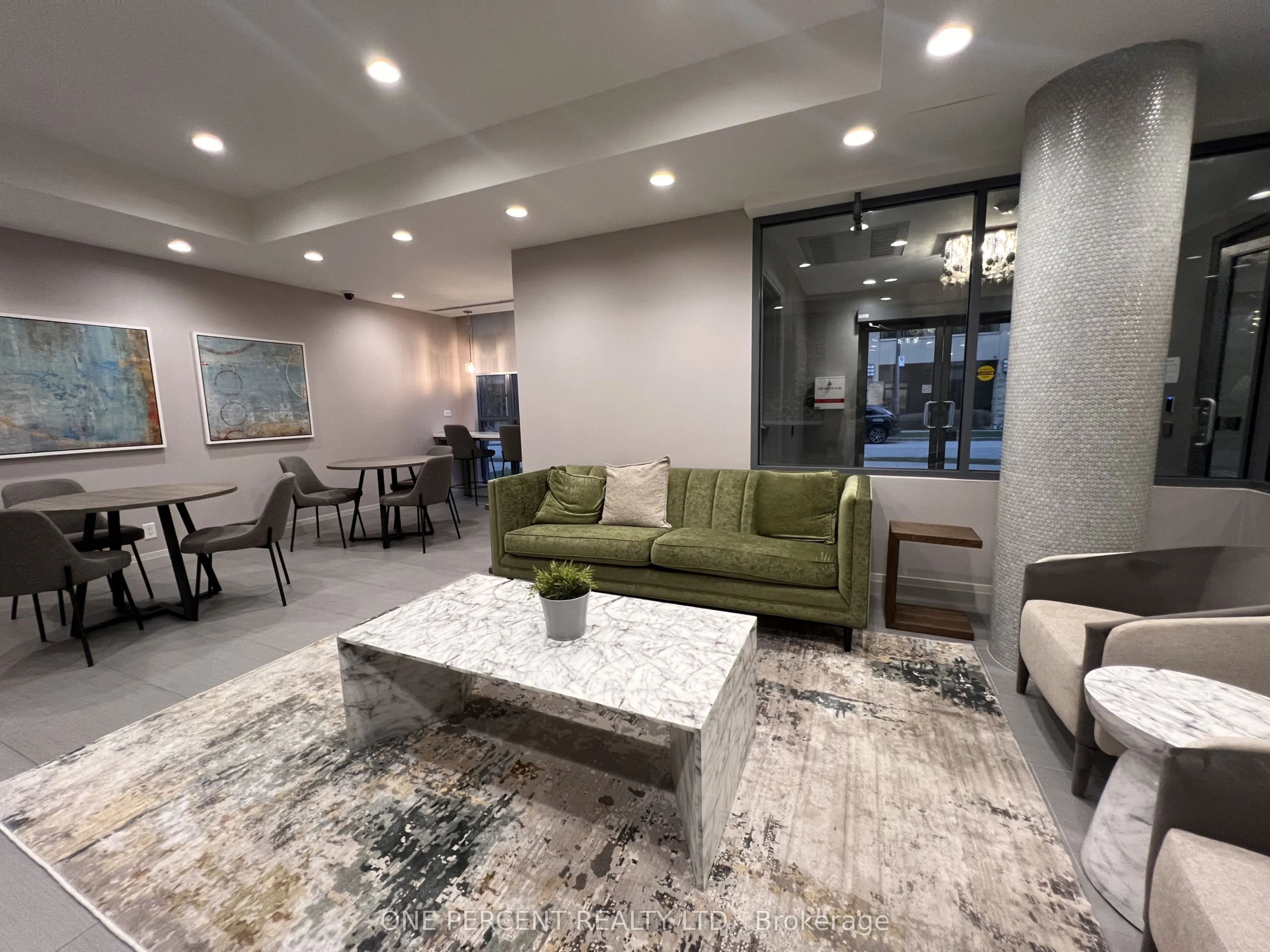 17 Kenaston Gardens #311