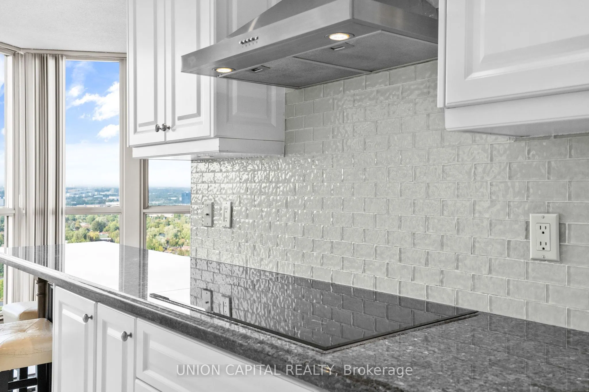 85 Skymark Drive #2405