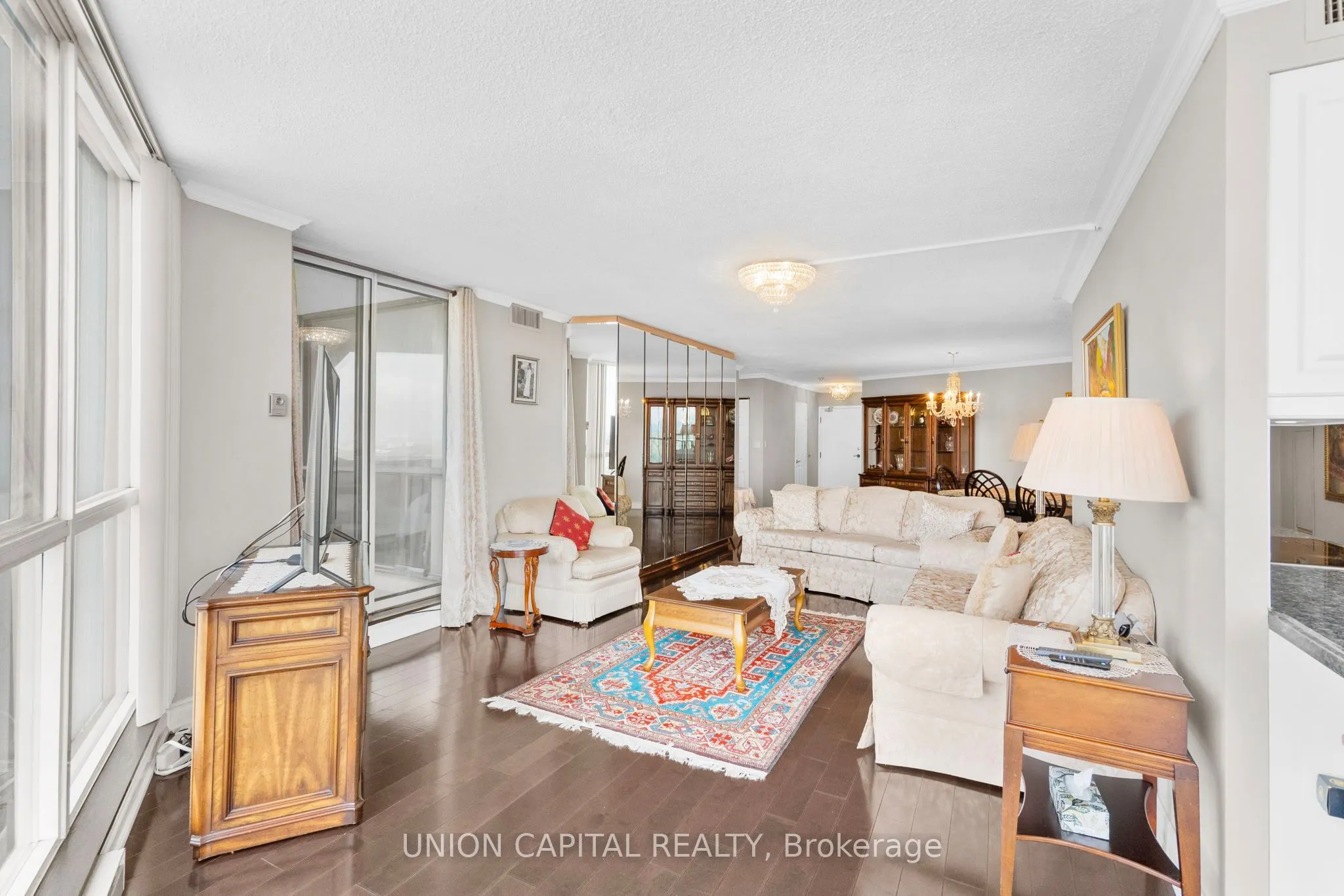 85 Skymark Drive #2405