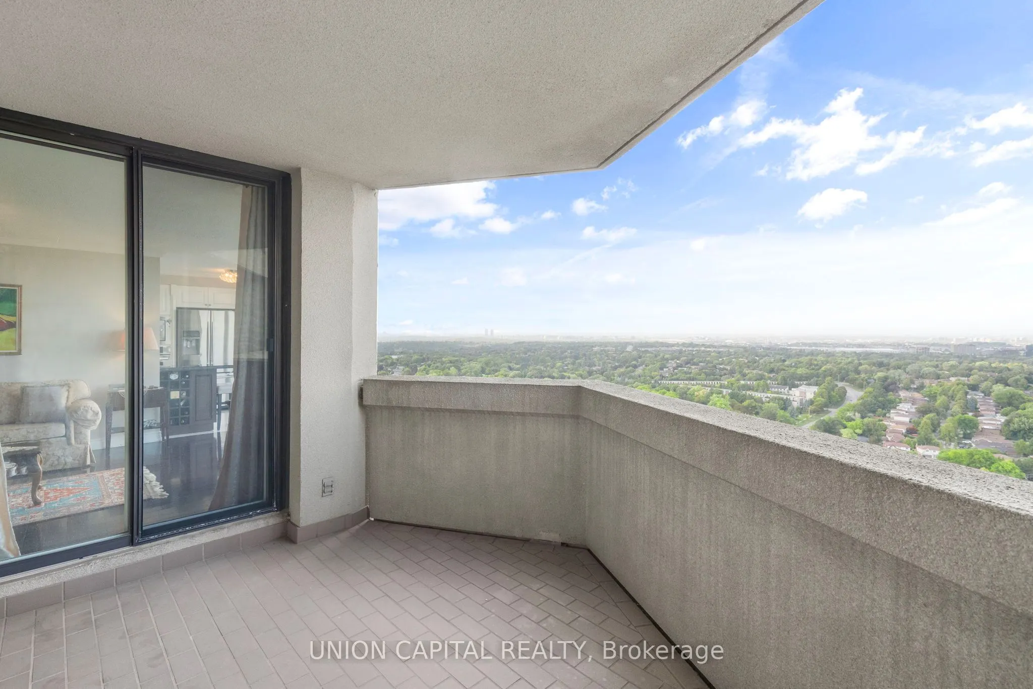 85 Skymark Drive #2405