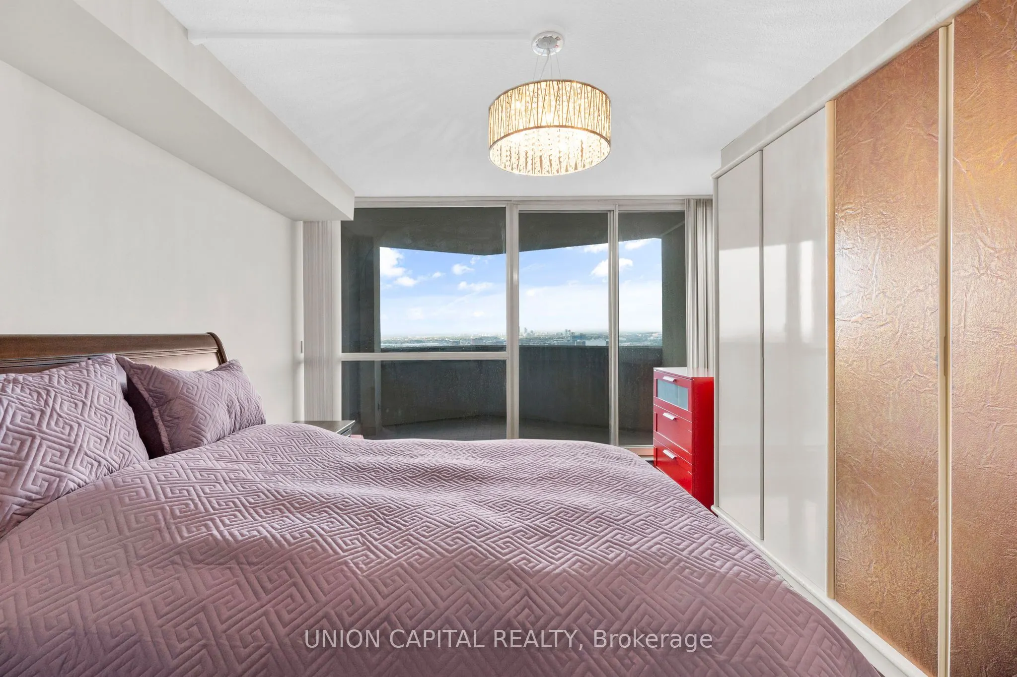 85 Skymark Drive #2405
