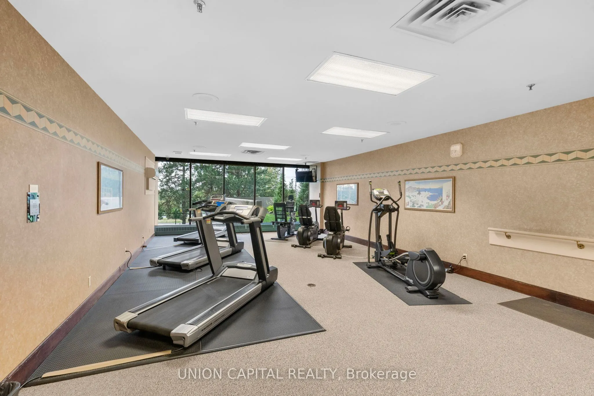 85 Skymark Drive #2405