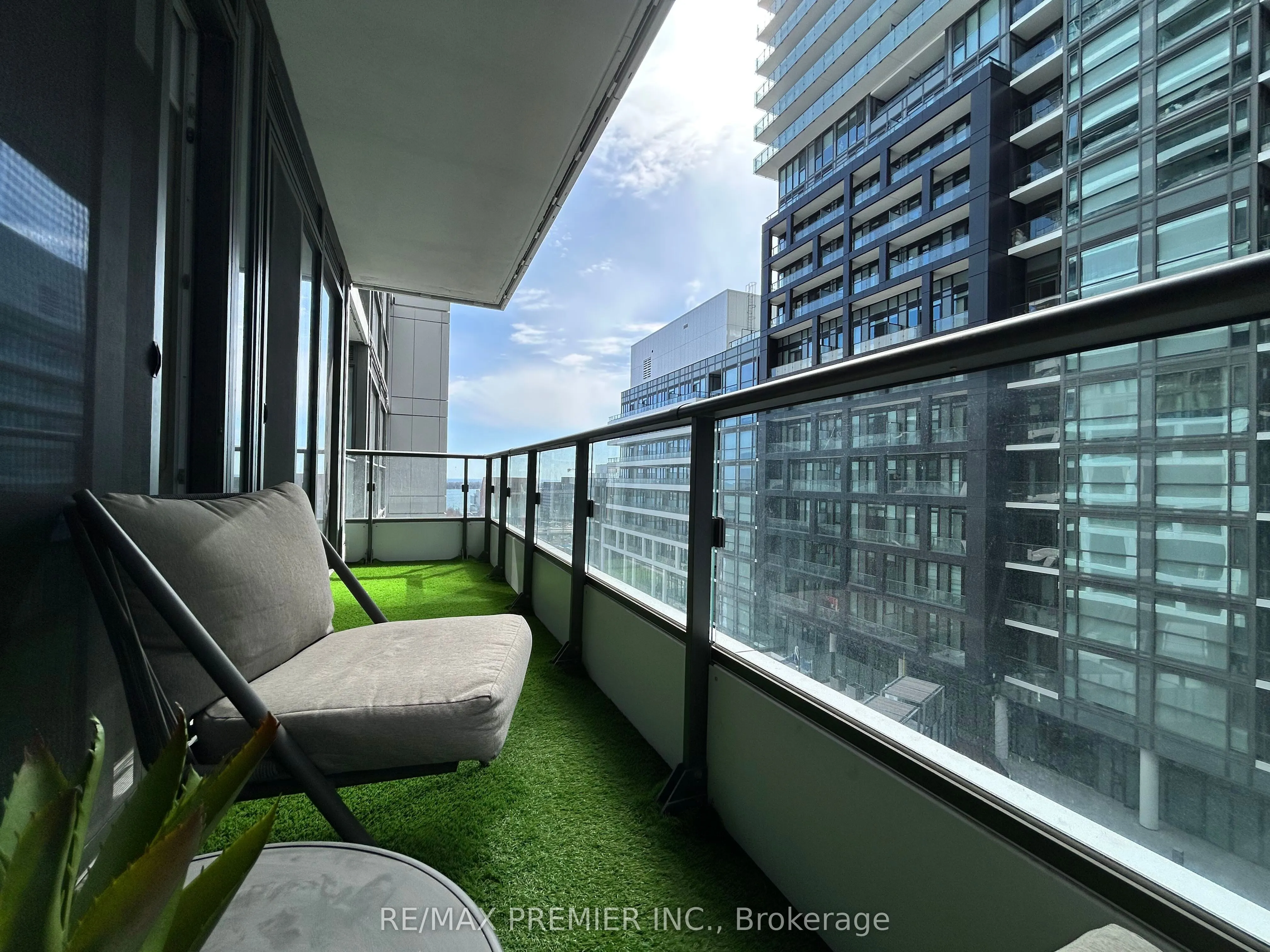 70 Princess Street #1627