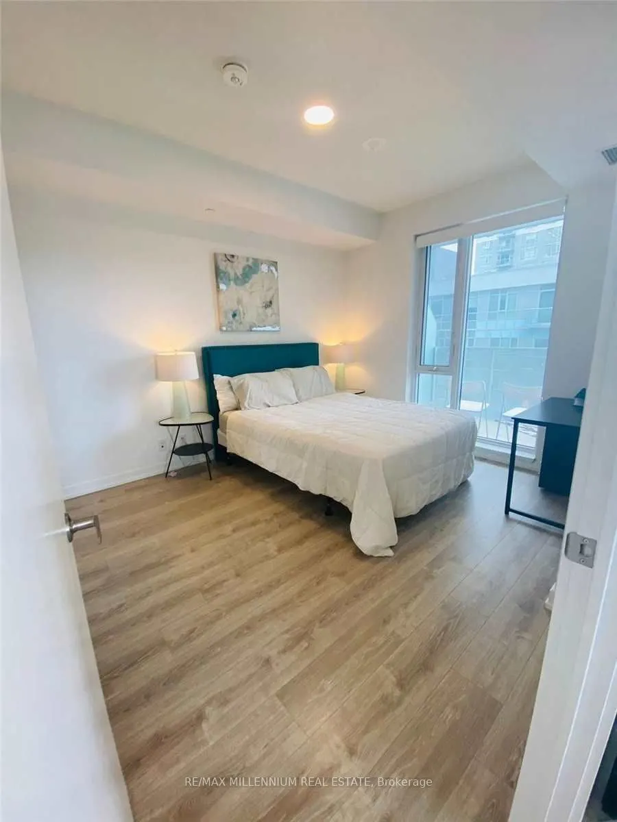 20 Tubman Avenue #809