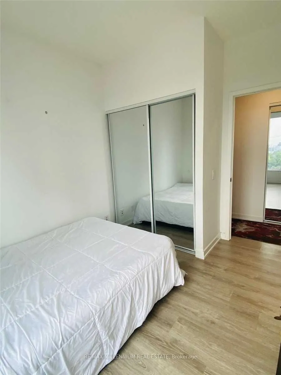 20 Tubman Avenue #809