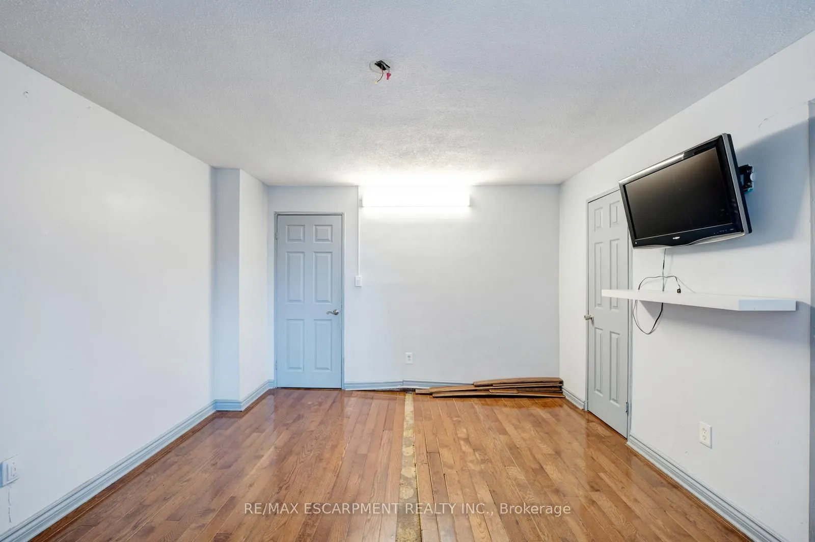 10 Edgecliff Golfway #206