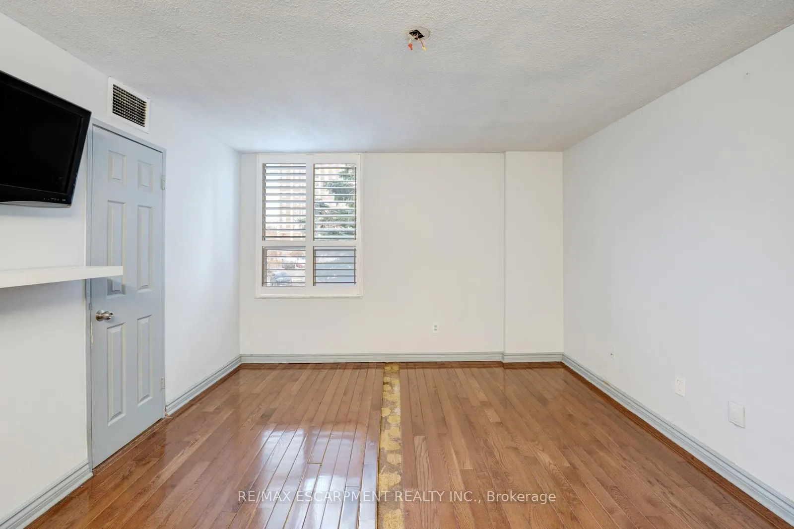 10 Edgecliff Golfway #206