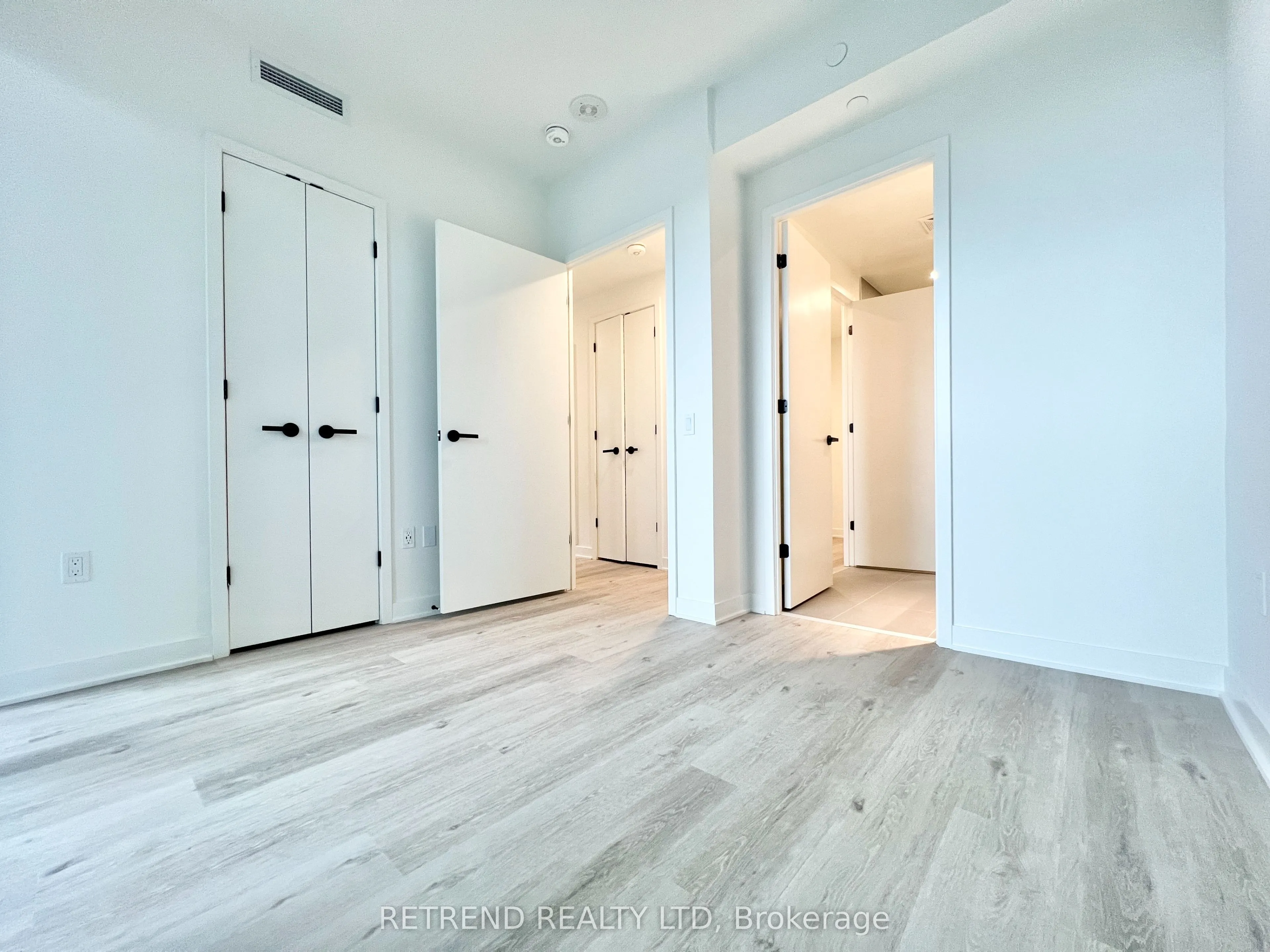55 Charles Street E #1912