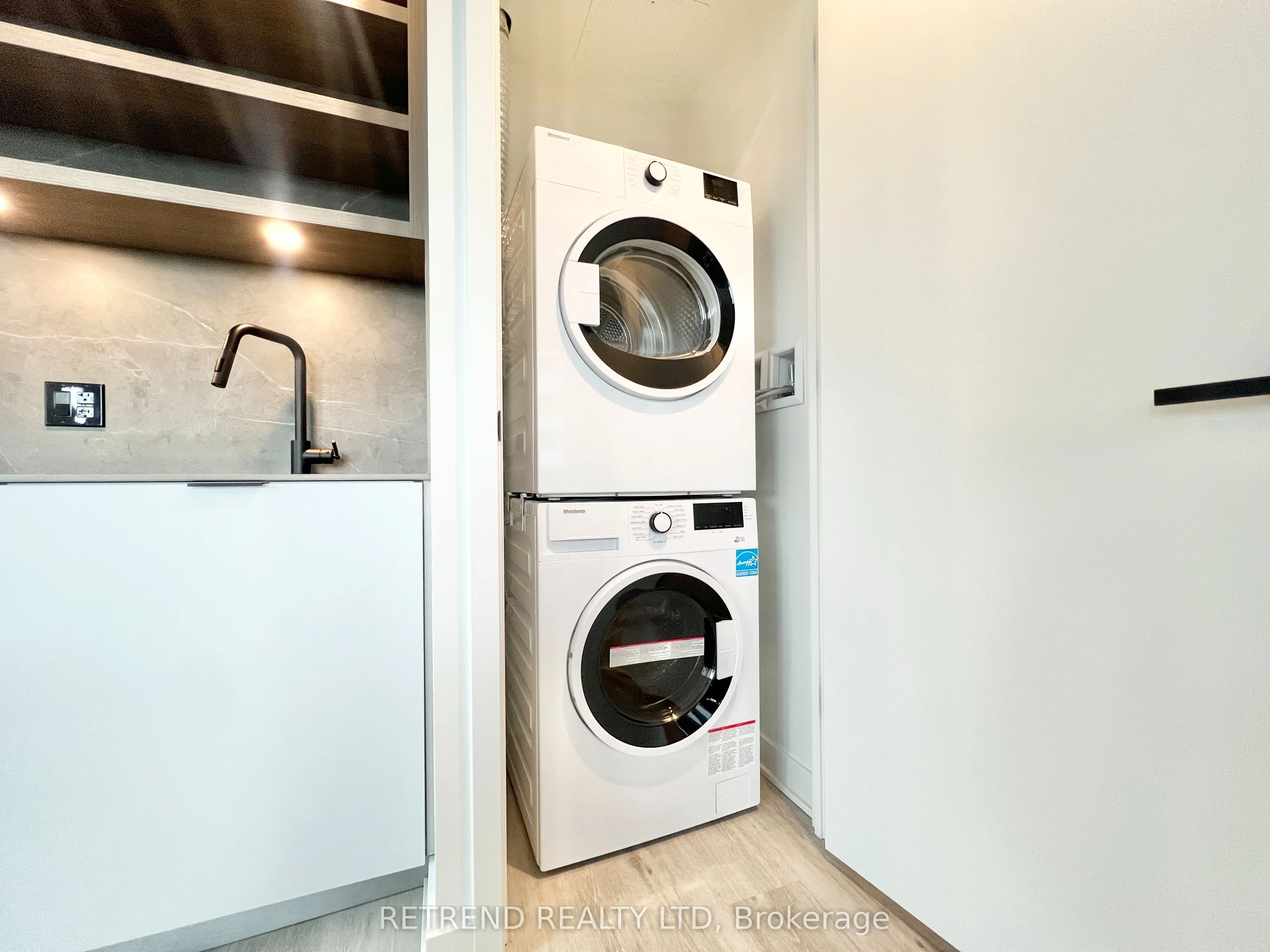 55 Charles Street E #1912
