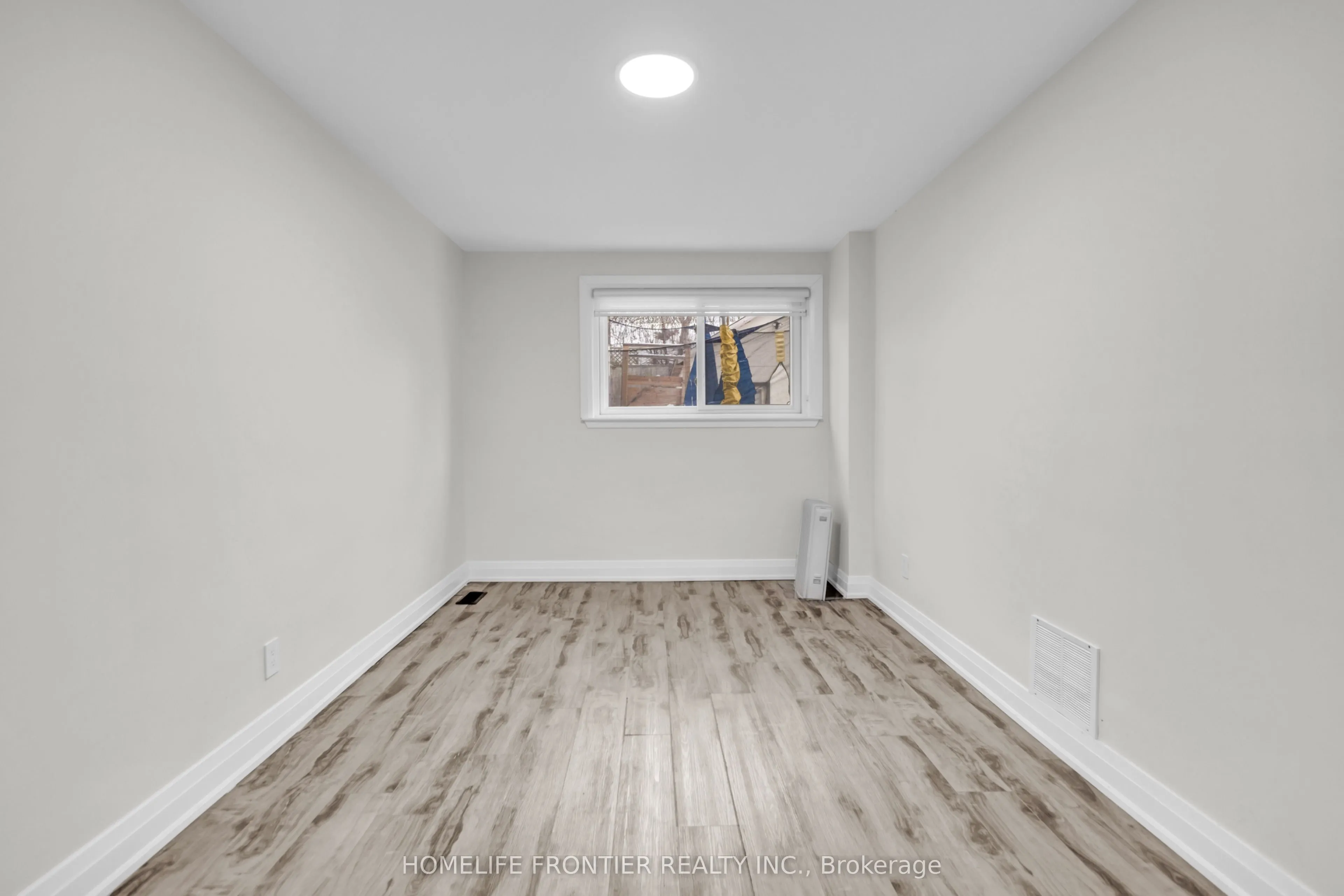 61 Sundial Crescent