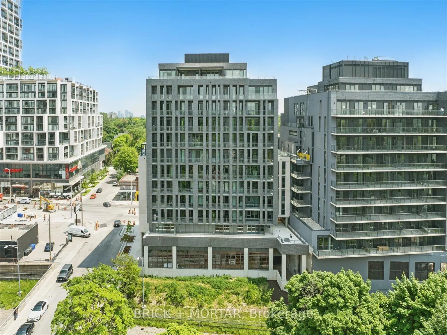 1 Hillsdale Avenue W #806