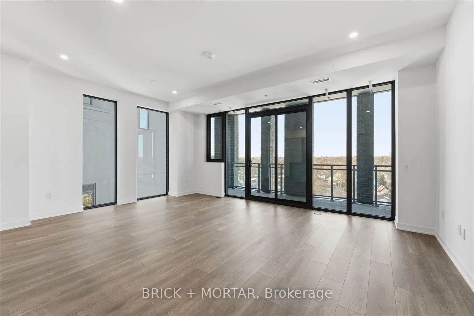1 Hillsdale Avenue W #806