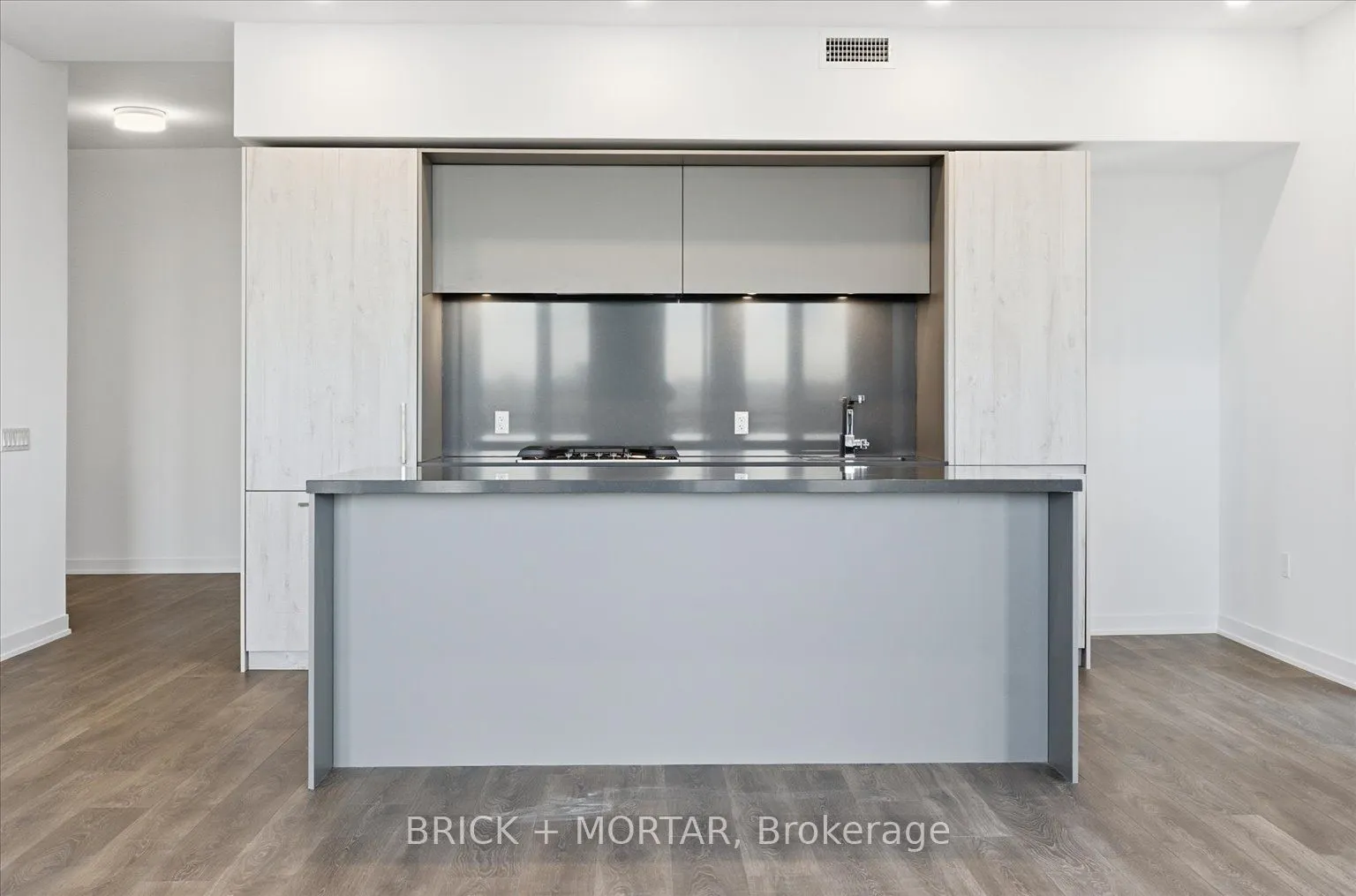 1 Hillsdale Avenue W #806