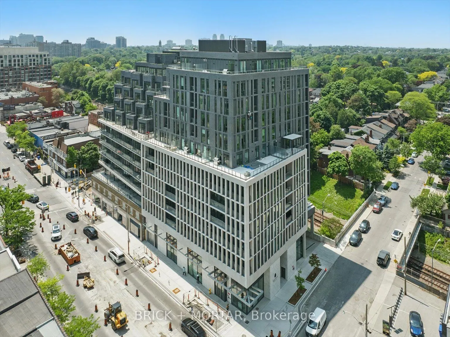1 Hillsdale Avenue W #806