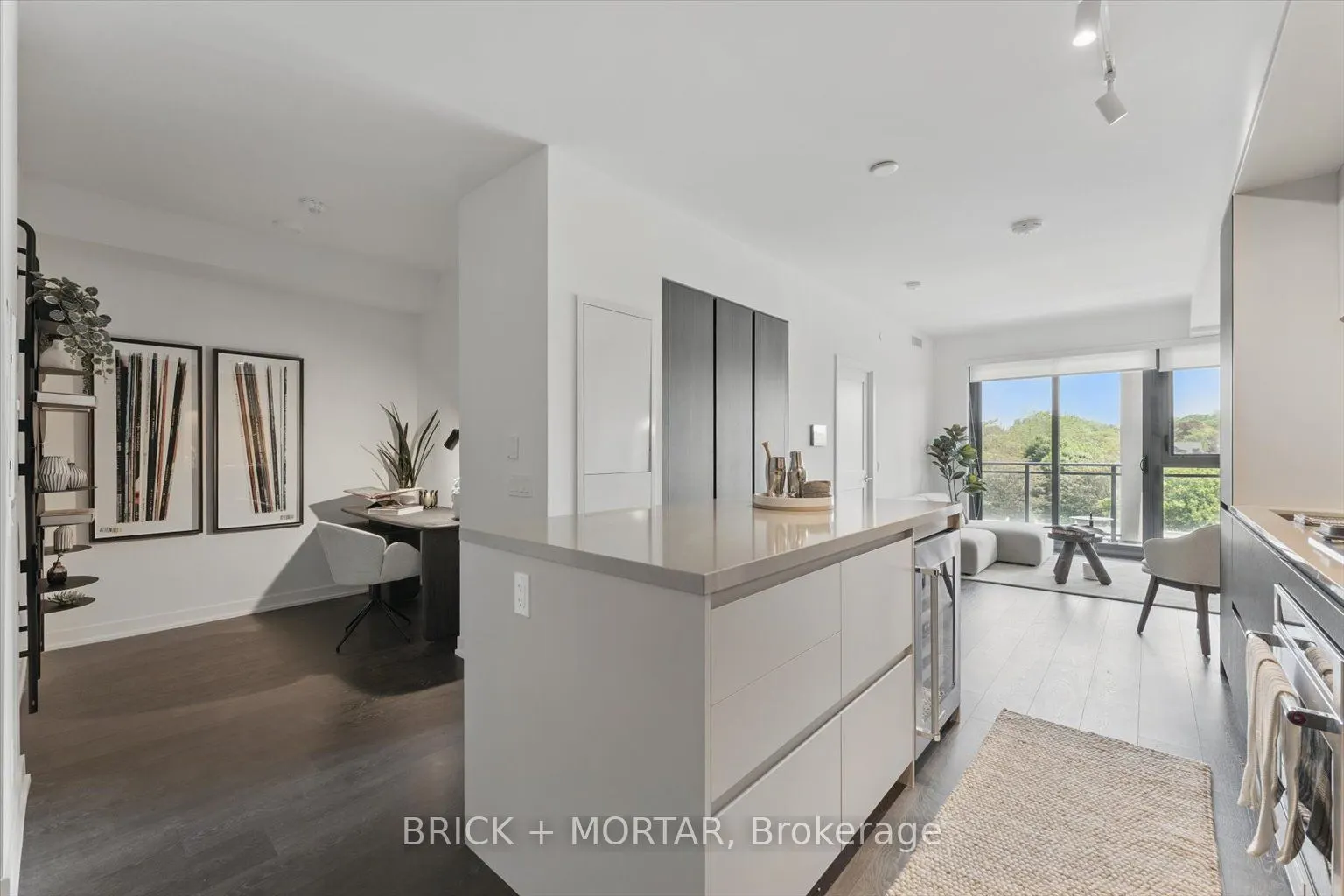 1 Hillsdale Avenue W #406