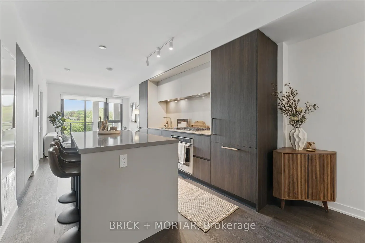 1 Hillsdale Avenue W #406