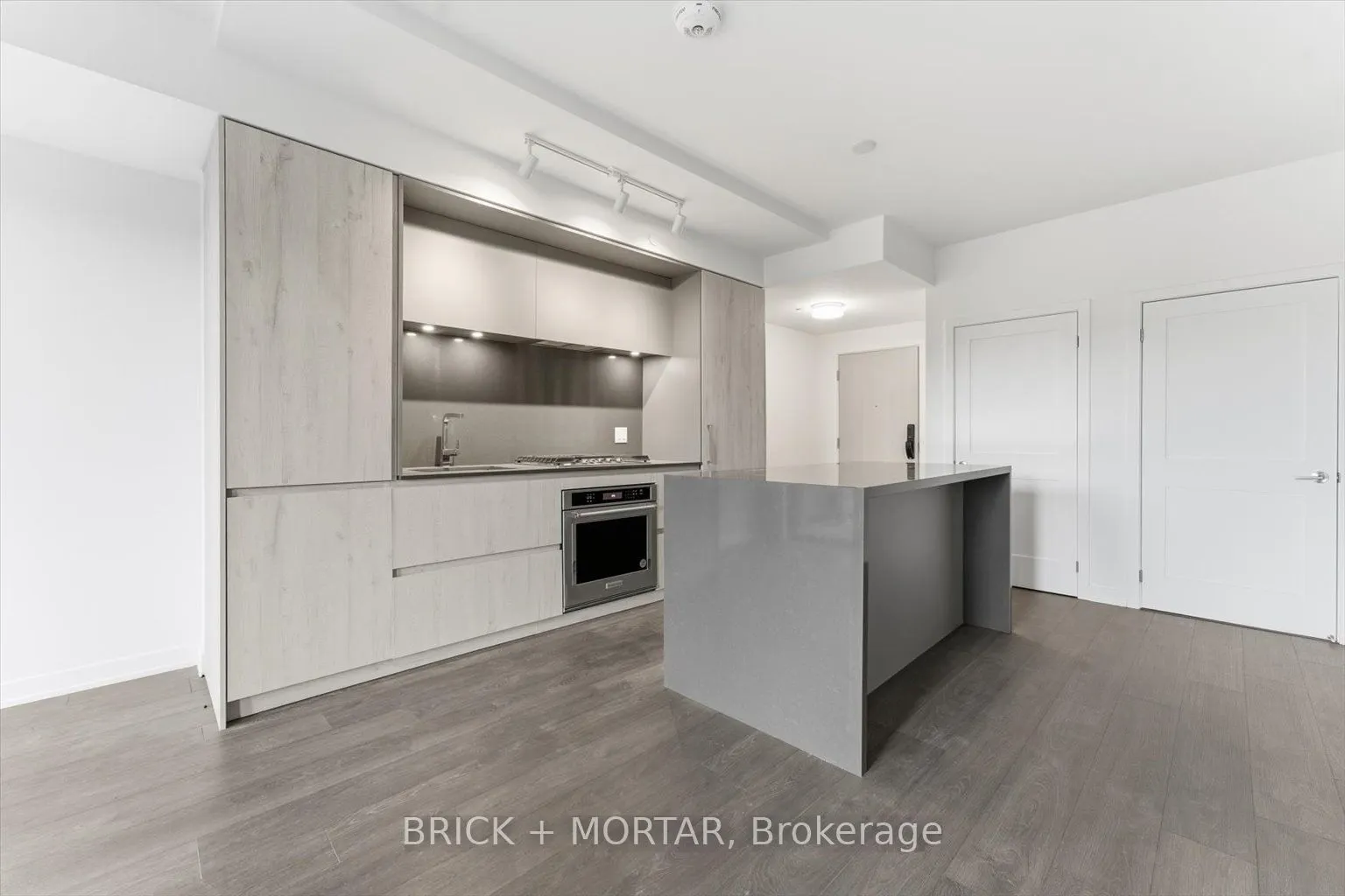 1 Hillsdale Avenue W #301