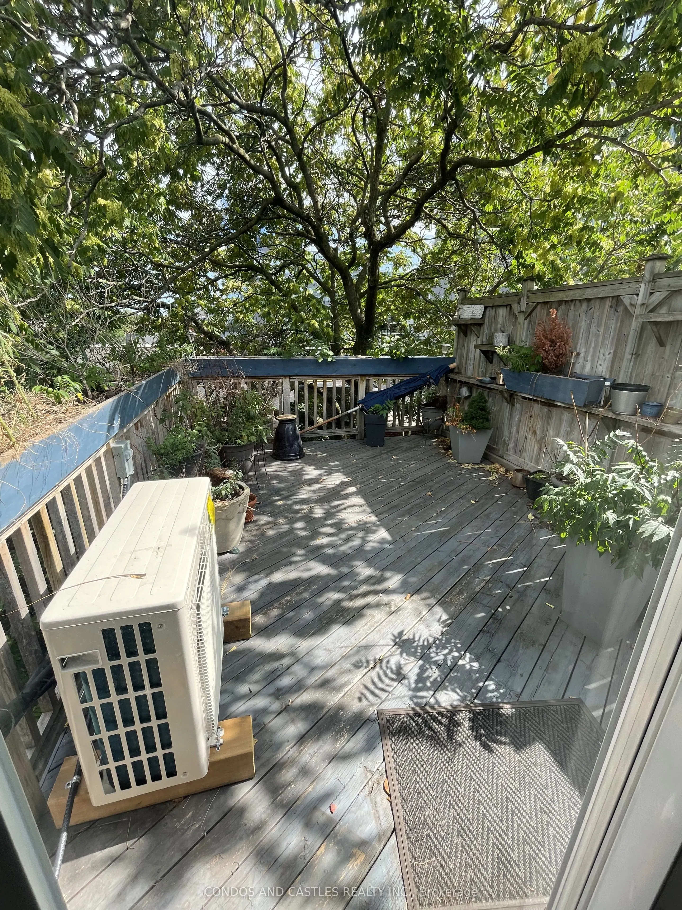 469 Richmond Street E