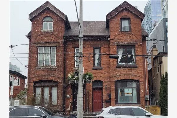 469 Richmond Street E