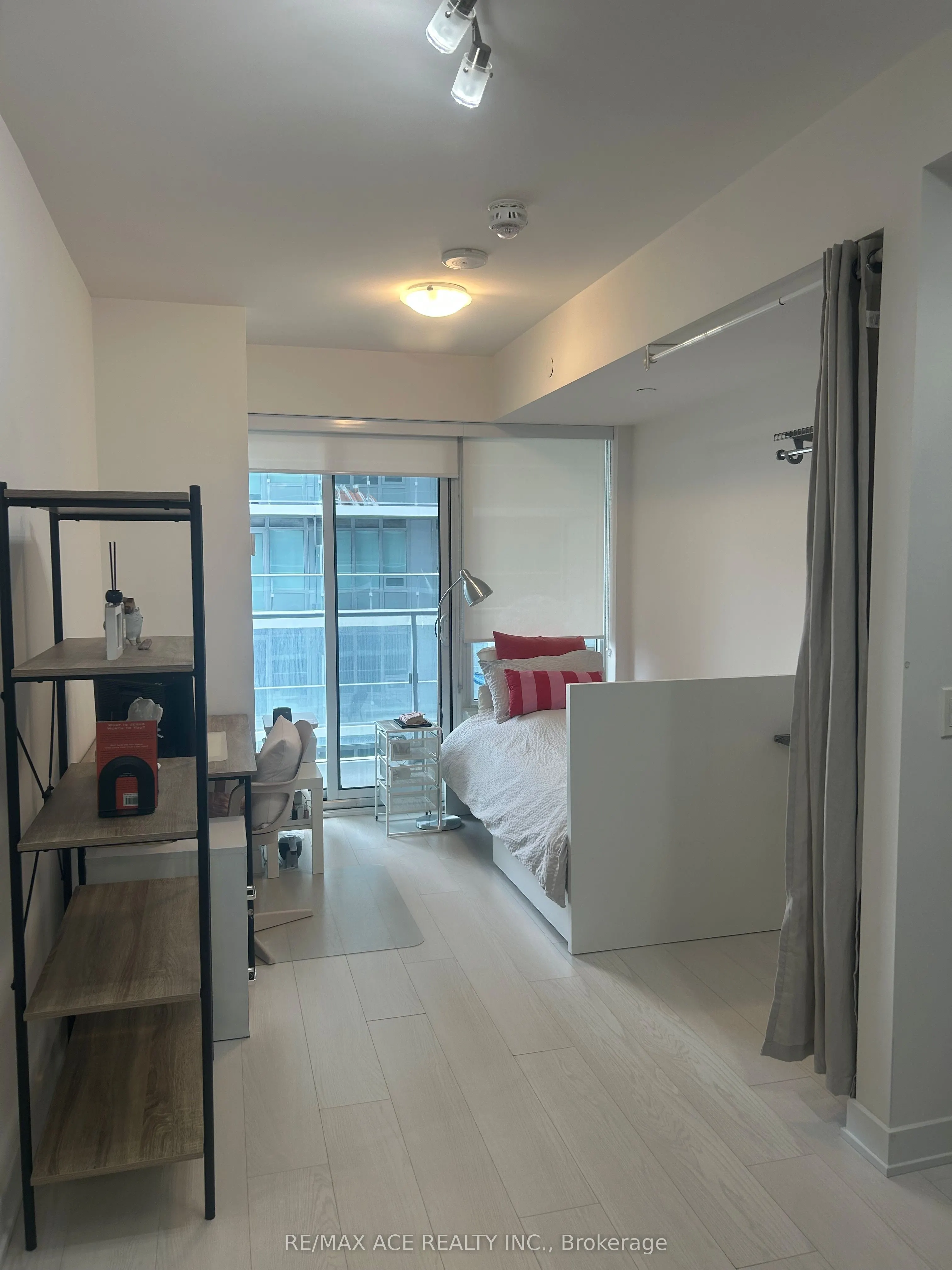 195 Redpath Avenue #2314