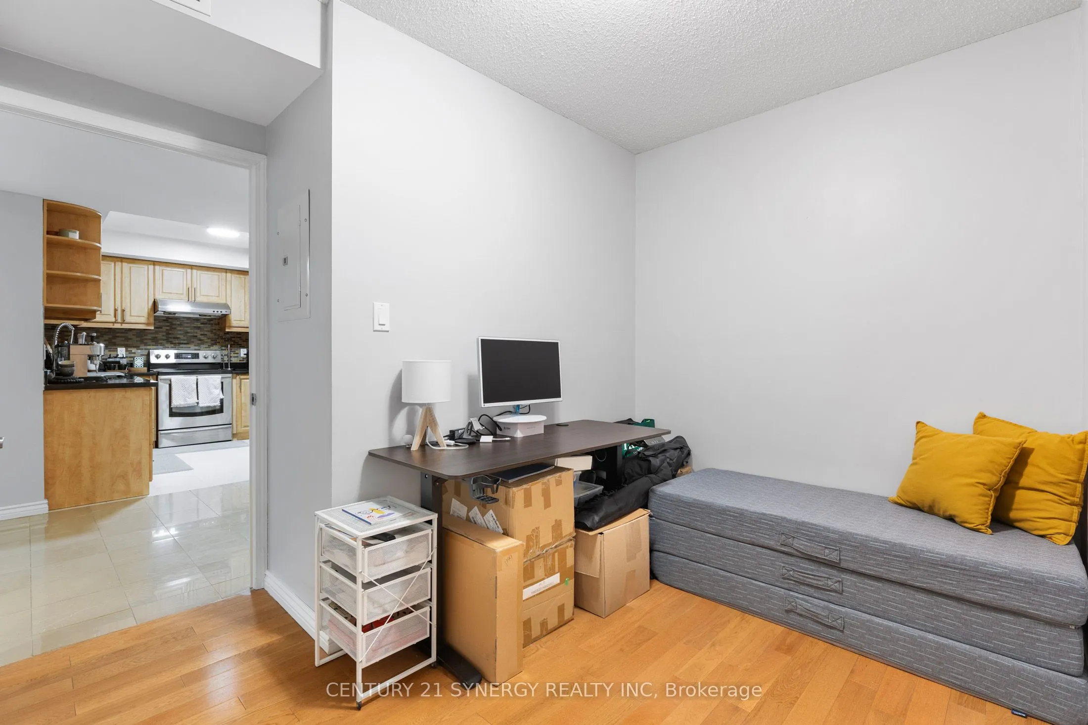 263 Wellington Street W #306
