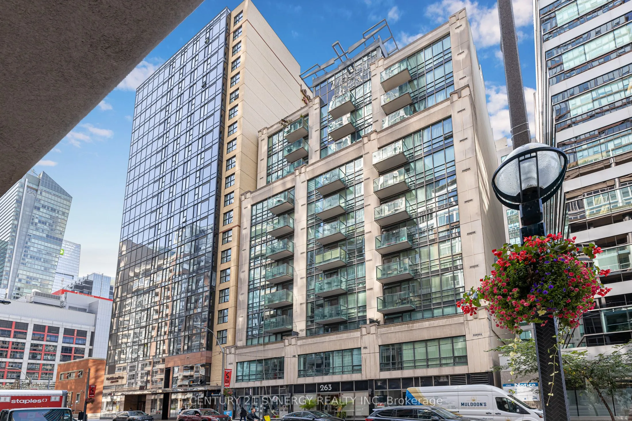 263 Wellington Street W #306