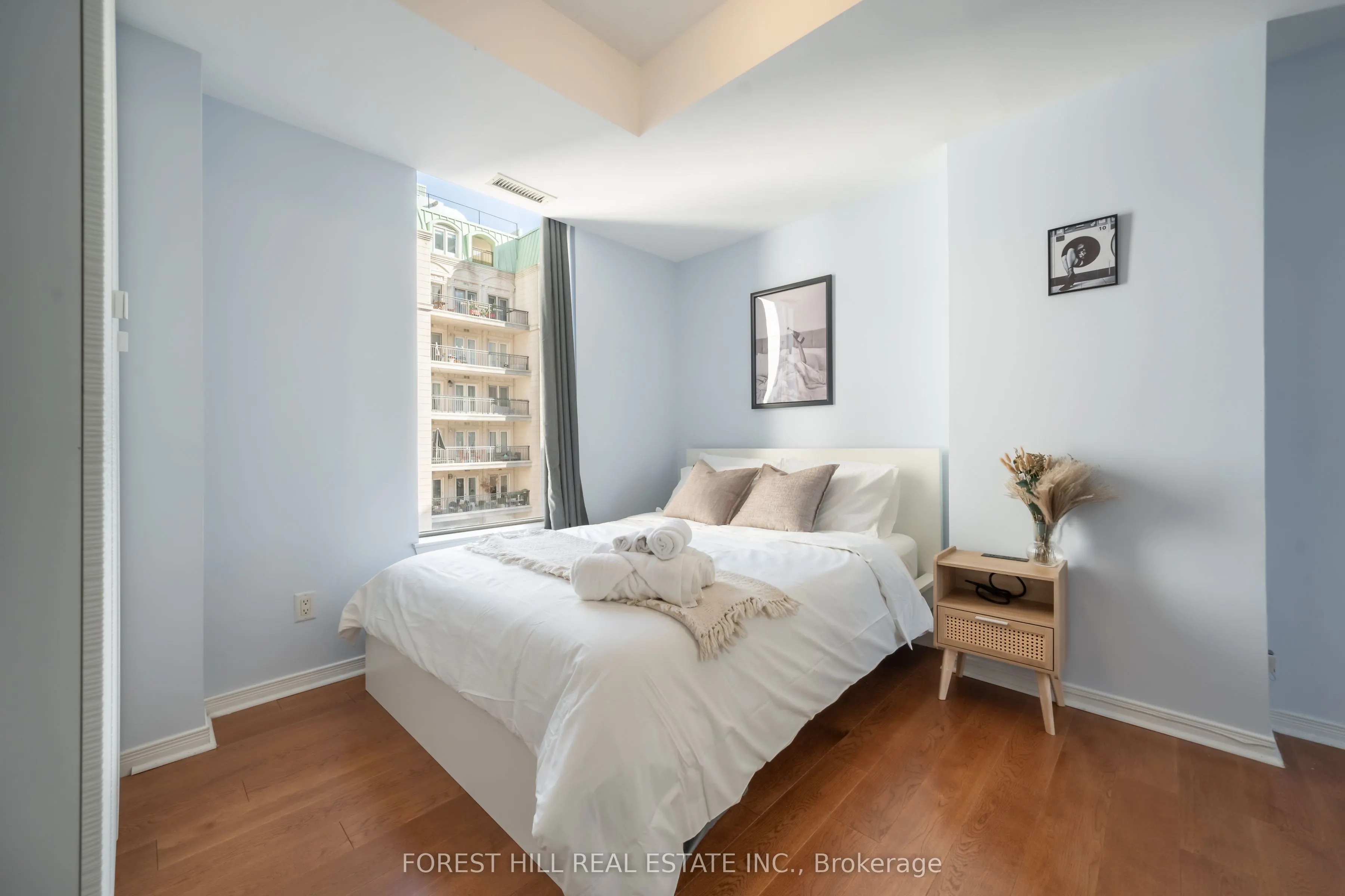115 Richmond Street E #701