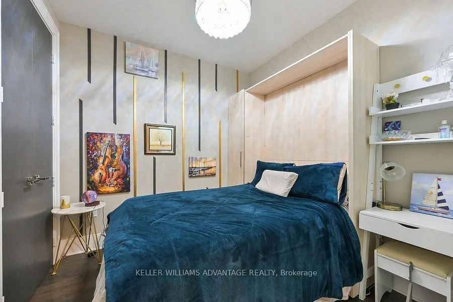 29 Queens Quay E #616