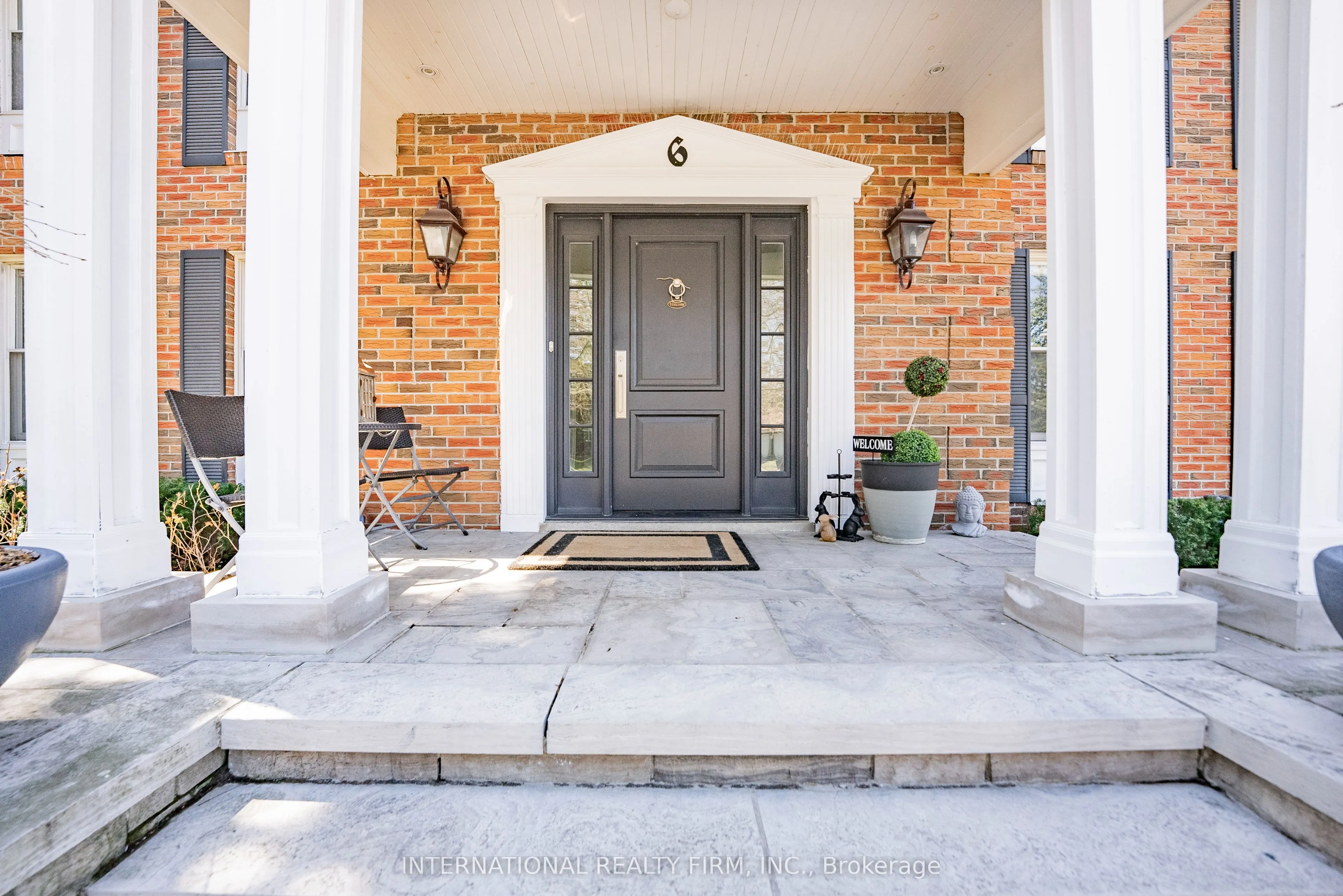 6 Penwood Crescent