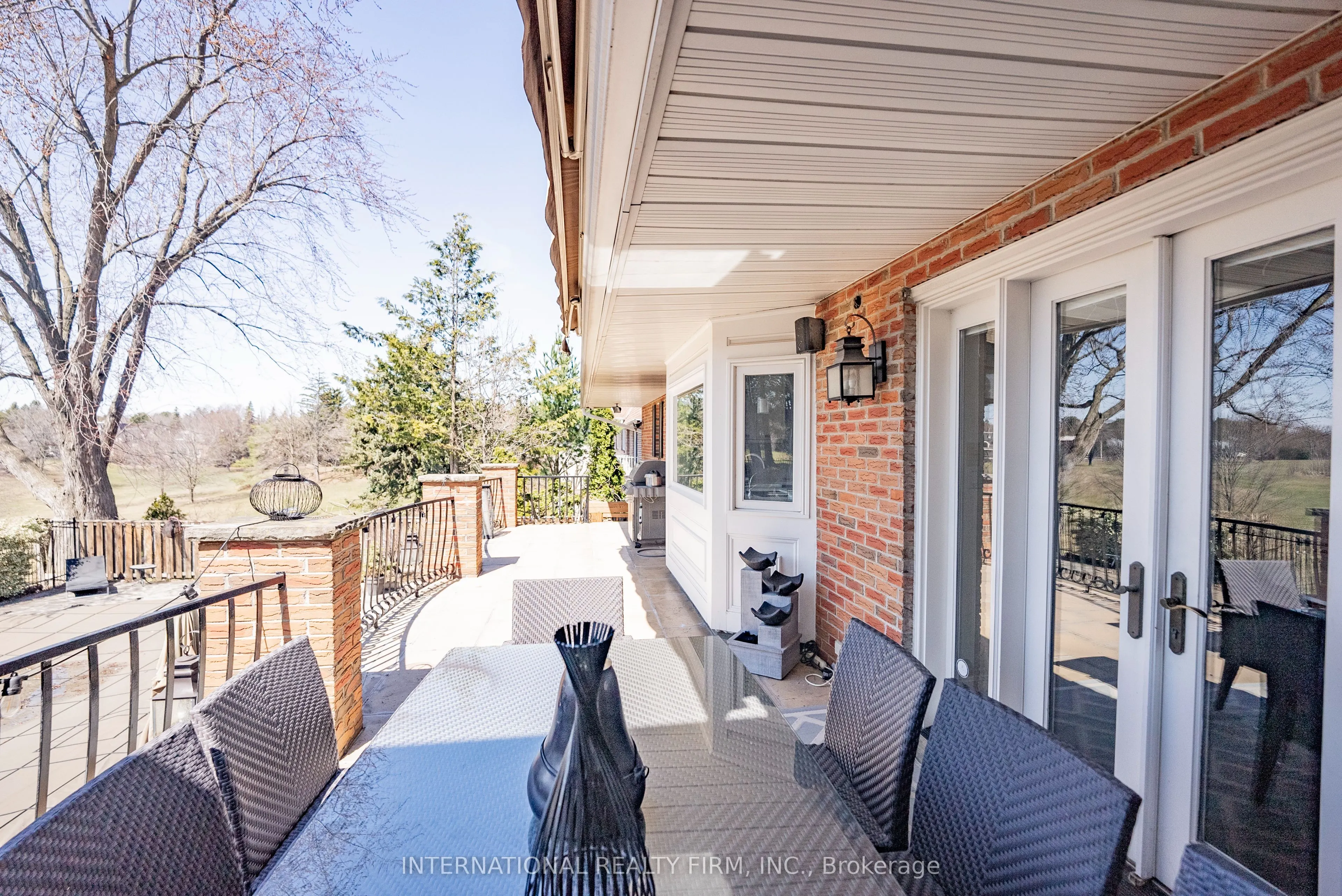 6 Penwood Crescent