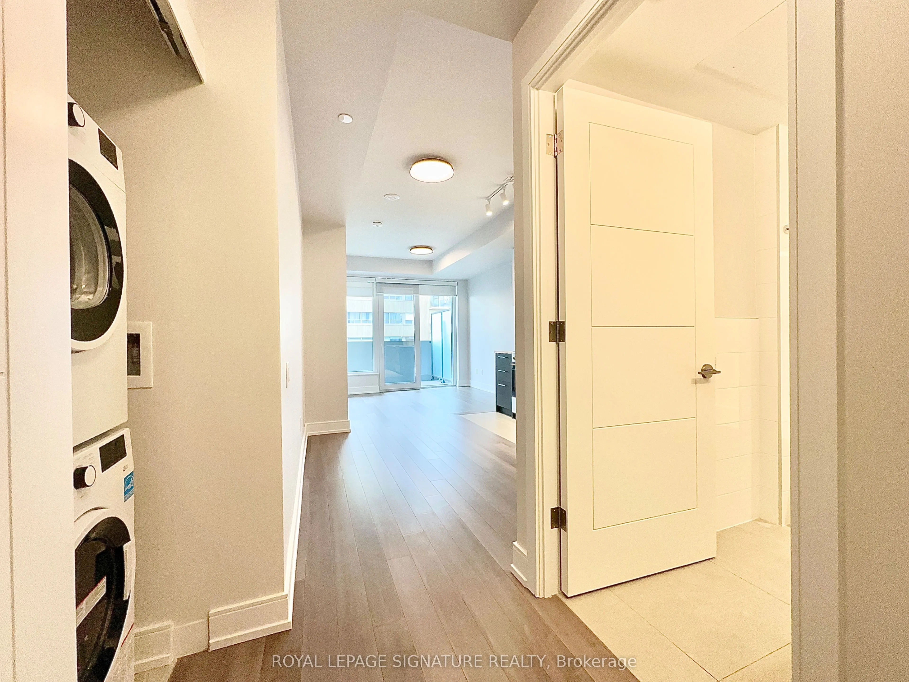 2525 Bathurst Street #905