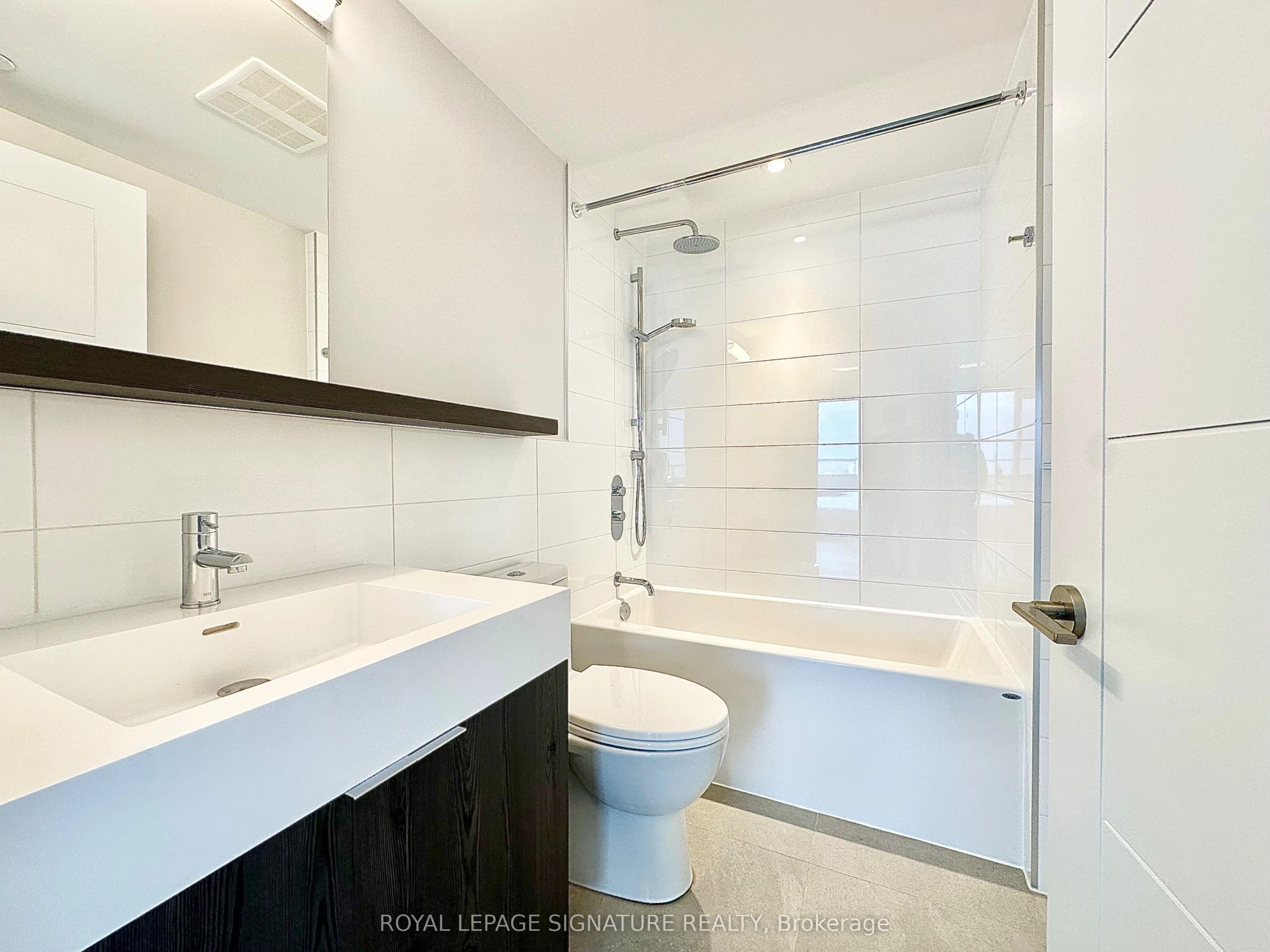 2525 Bathurst Street #909