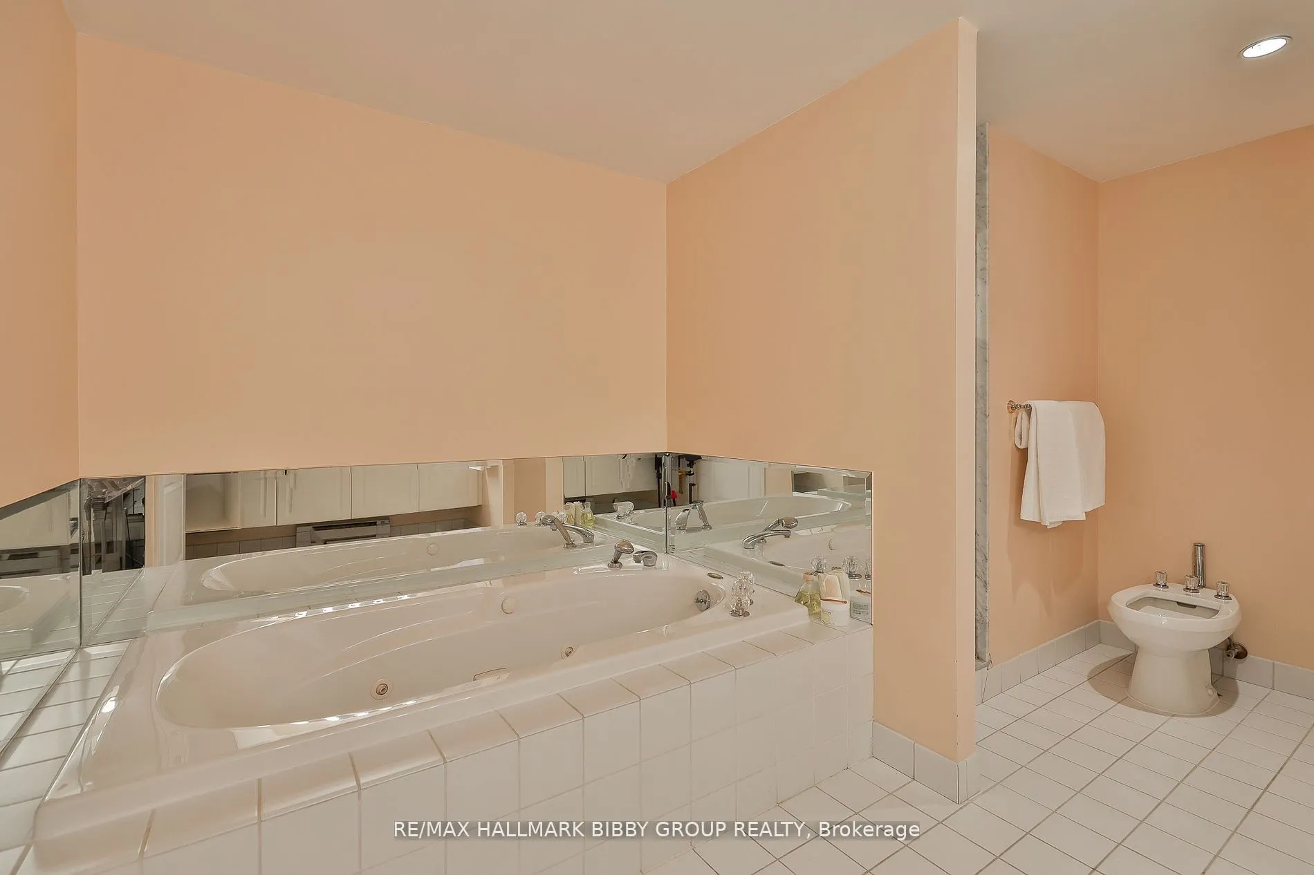 159 Frederick Street #601