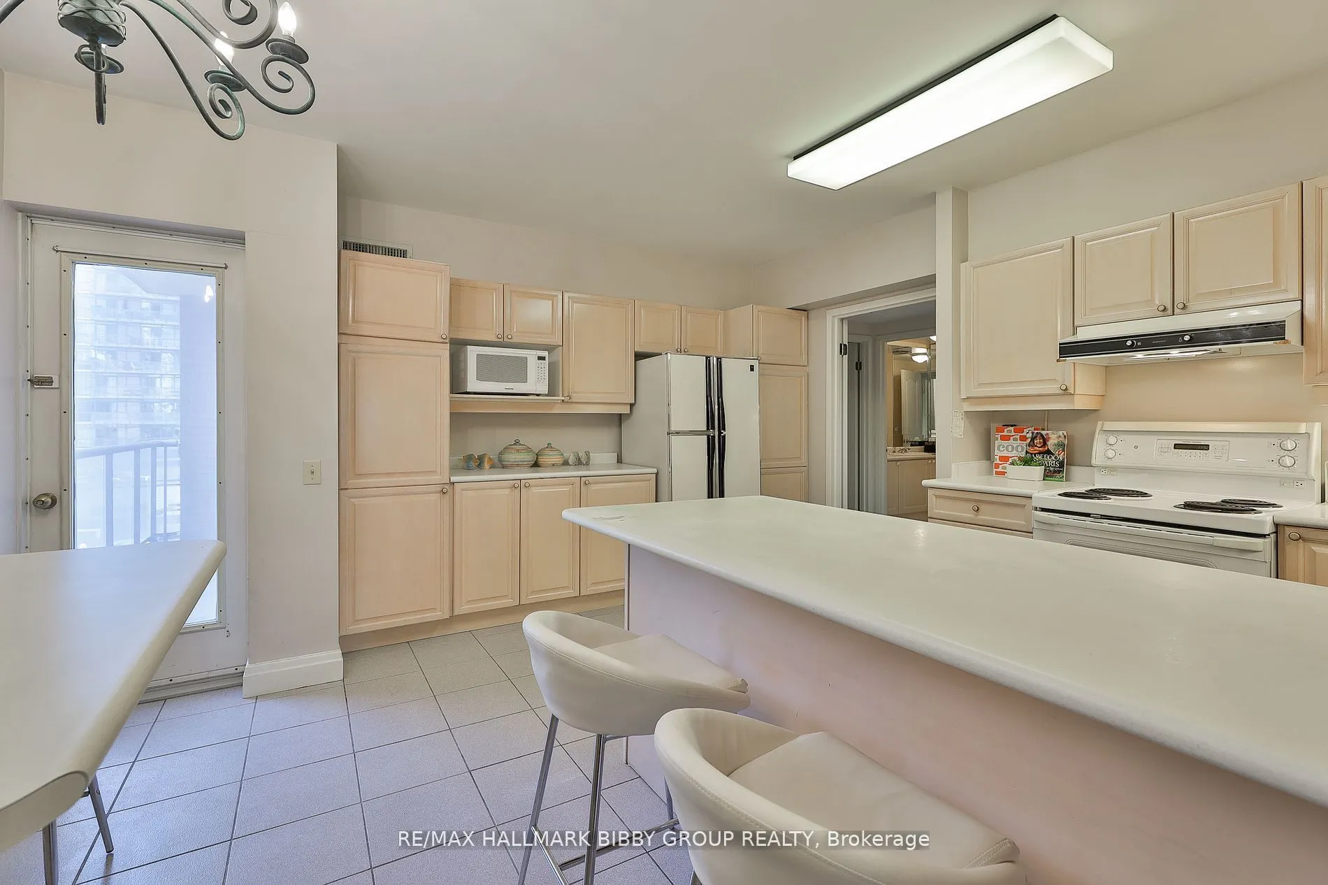 159 Frederick Street #601