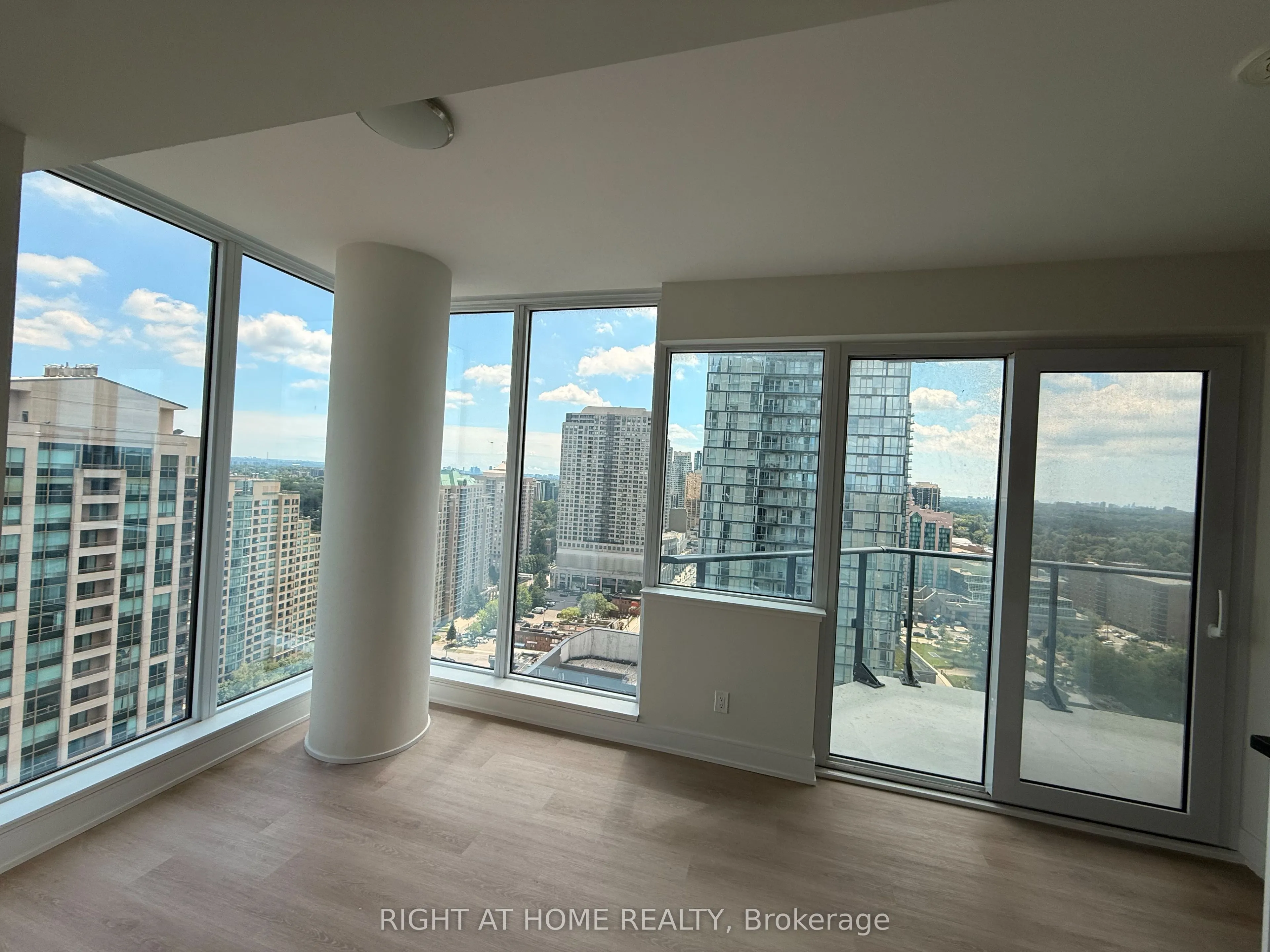 15 Ellerslie Avenue #2202