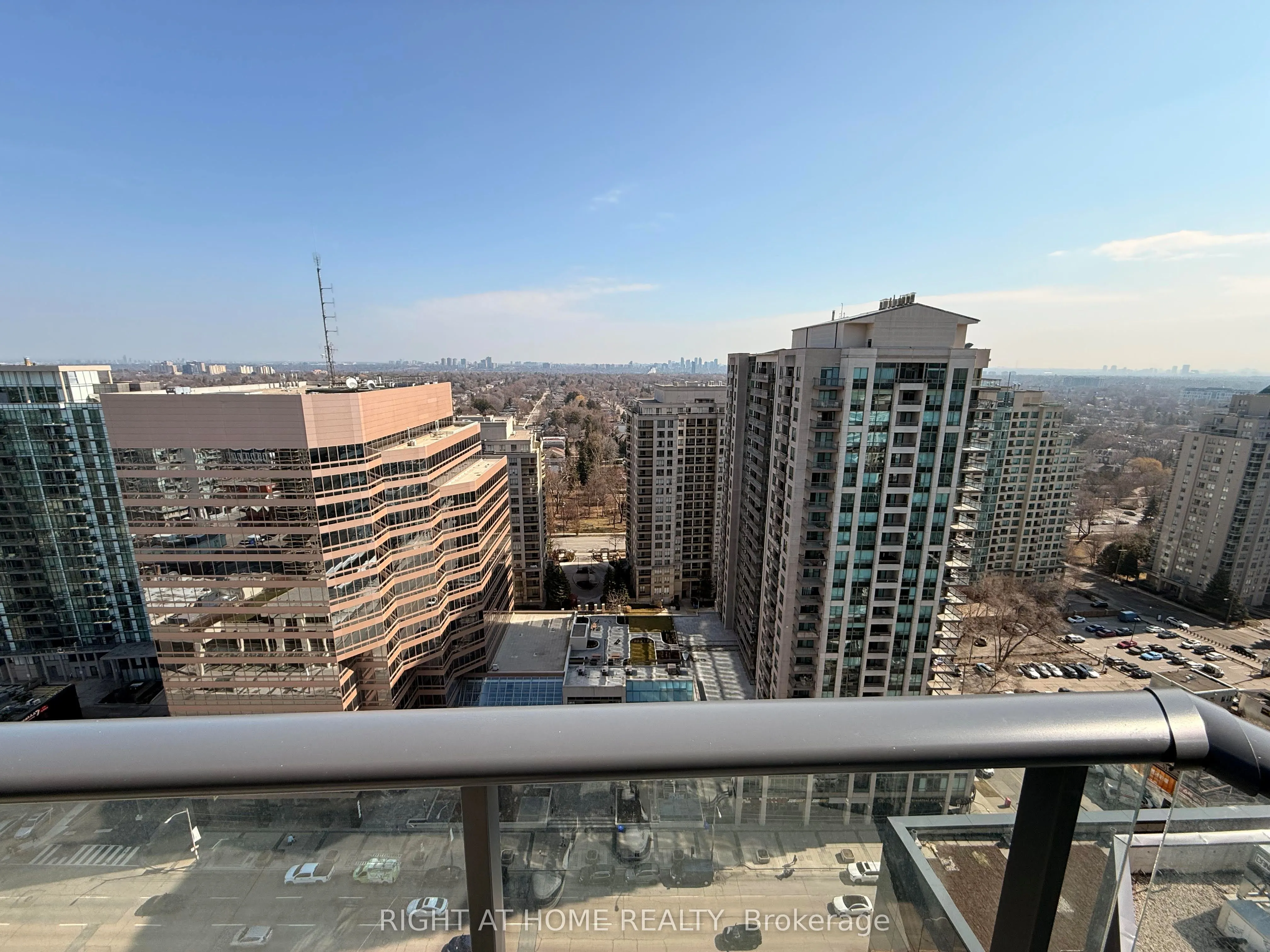 15 Ellerslie Avenue #2202