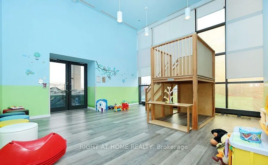 19 Singer Court #1701B