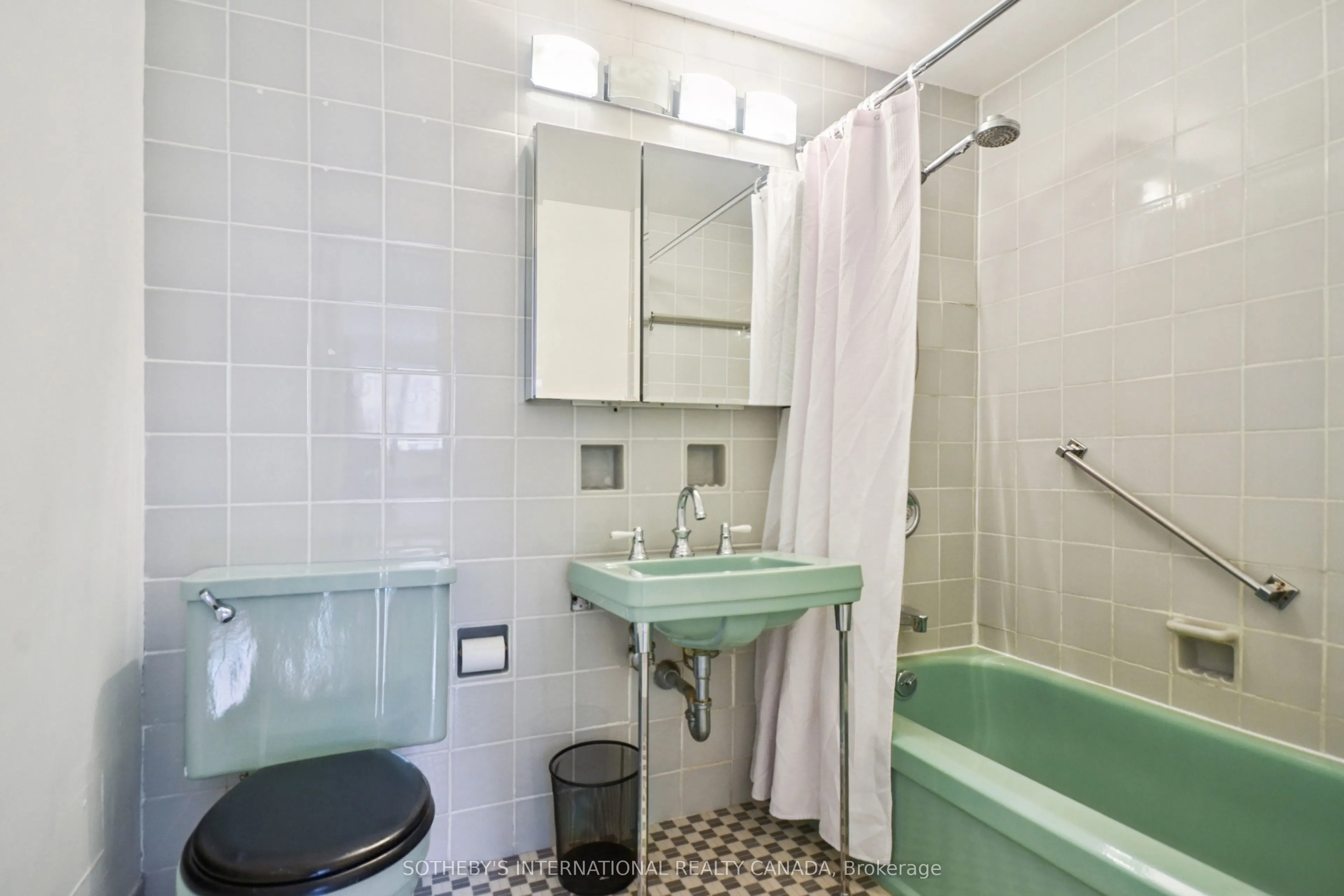 120 Rosedale Valley Road #512