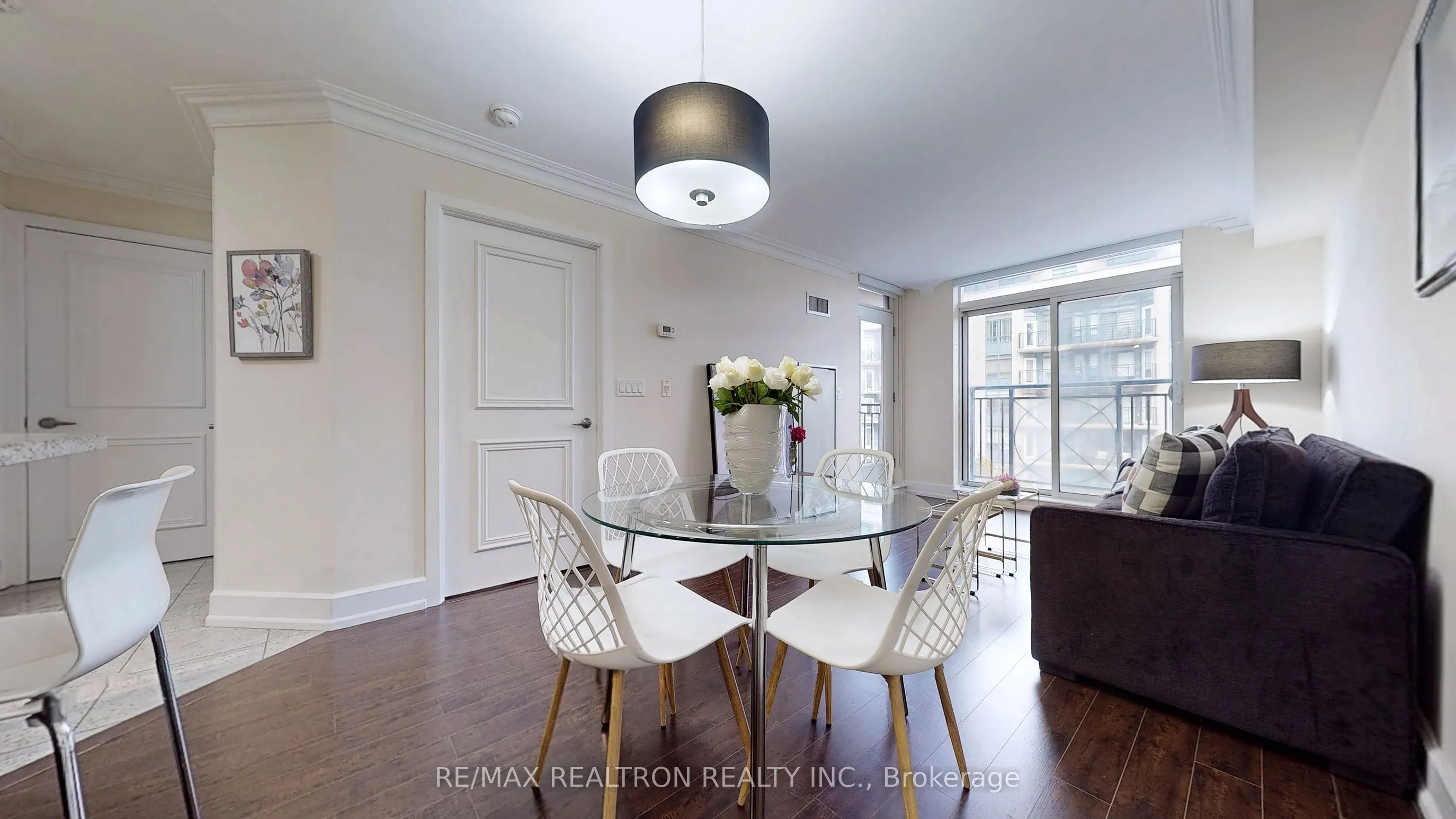 650 Sheppard Avenue E #412