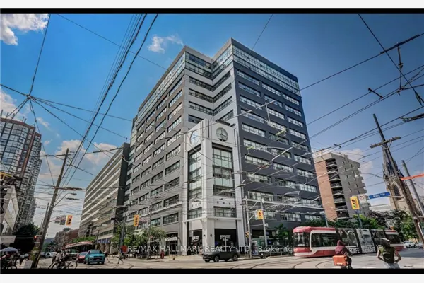 700 King Street W #216