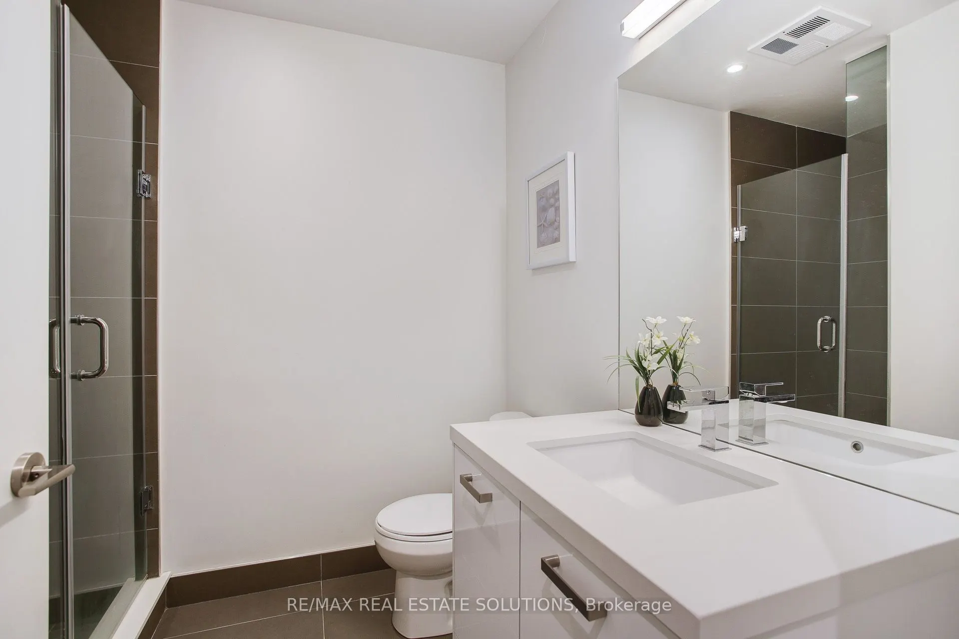 608 Richmond Street W #210