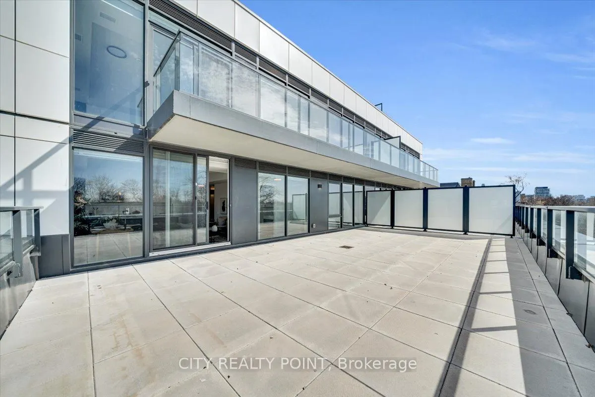 664 Spadina Avenue #1001