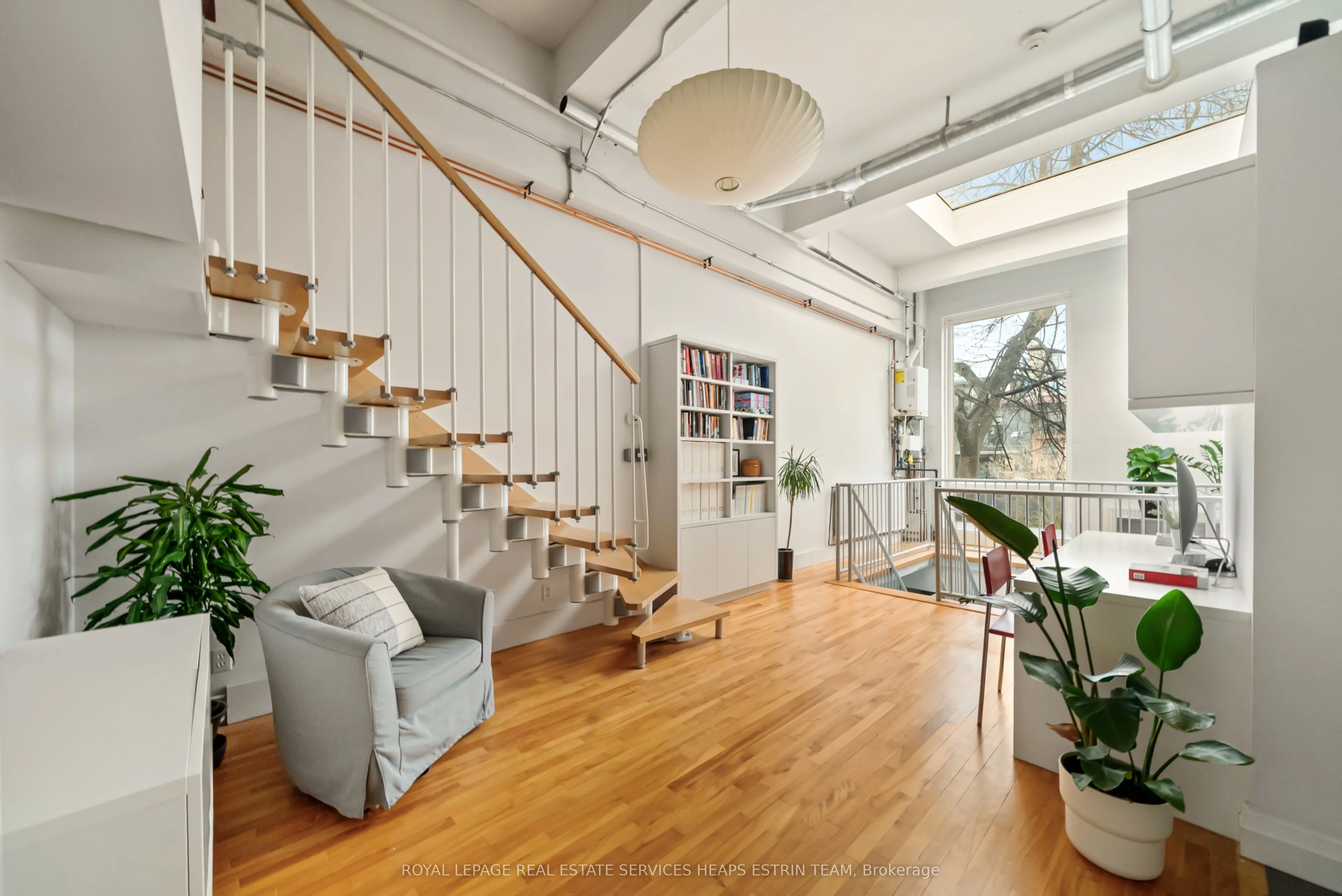 264 Seaton Street #205
