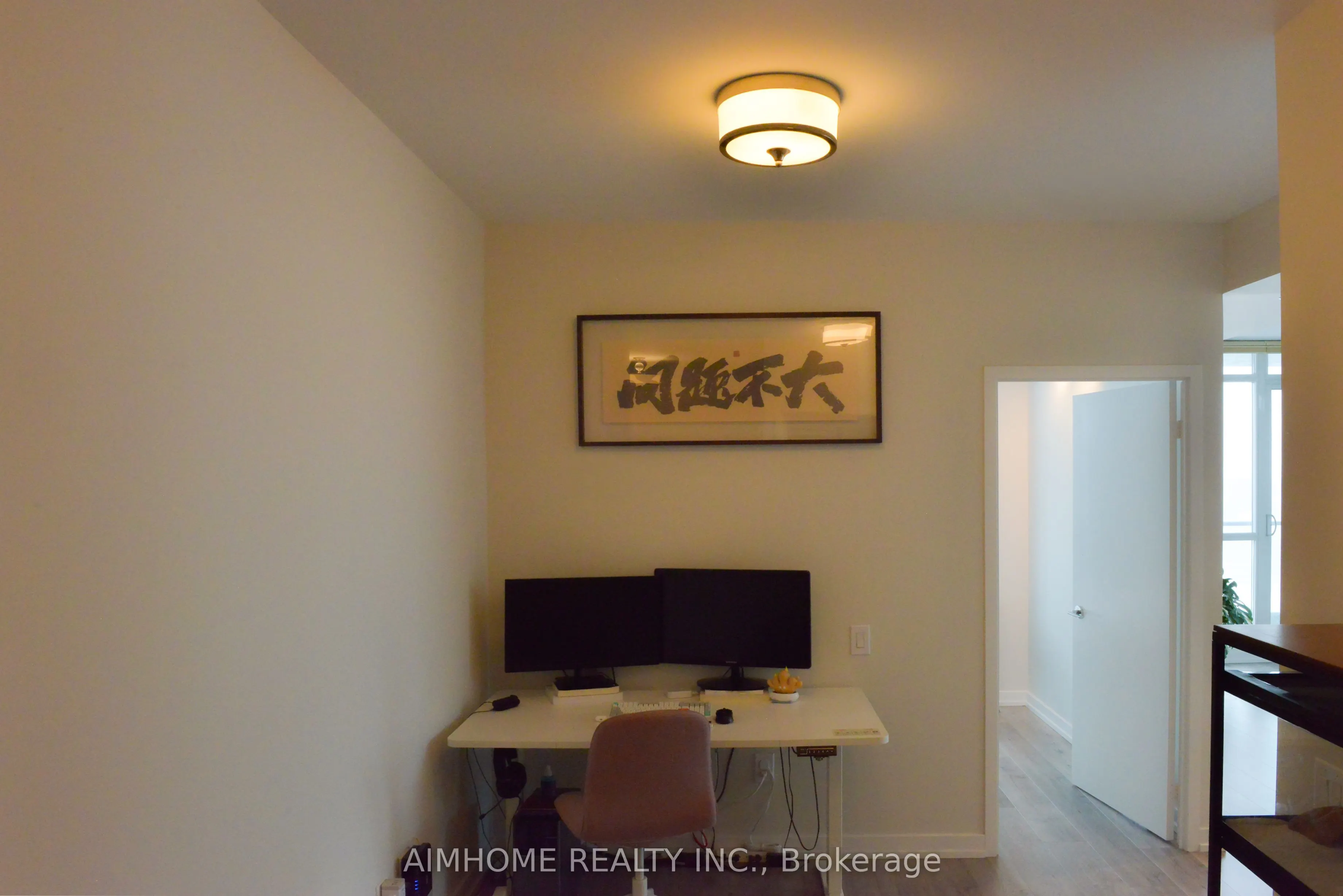 29 Singer Court #1802
