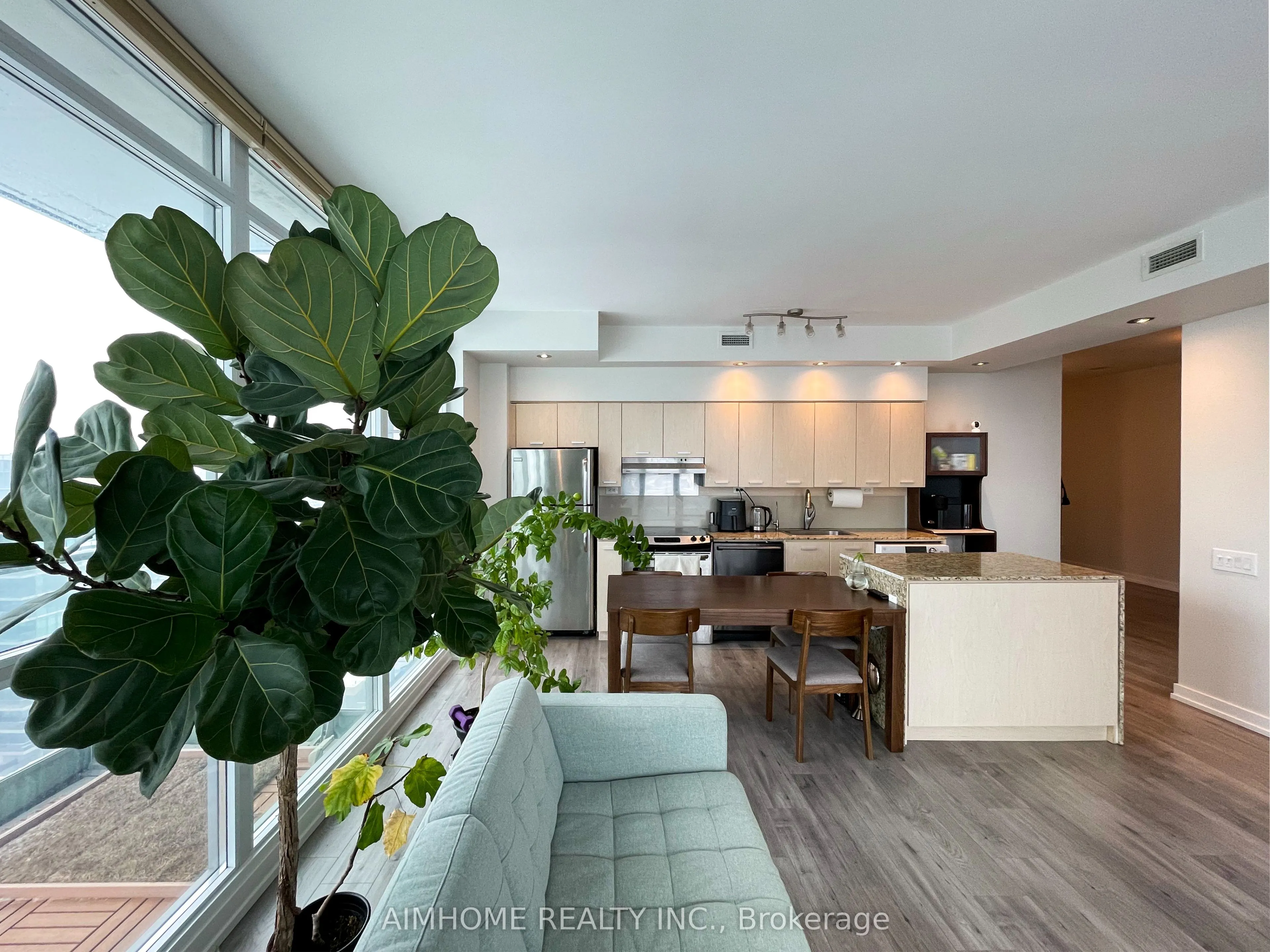29 Singer Court #1802