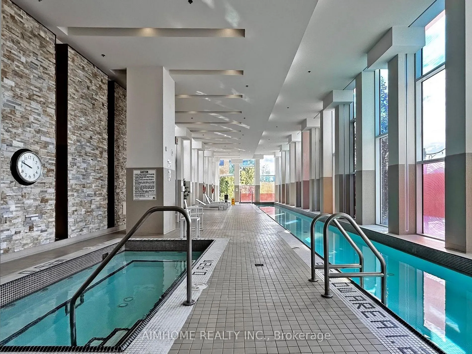 29 Singer Court #1802