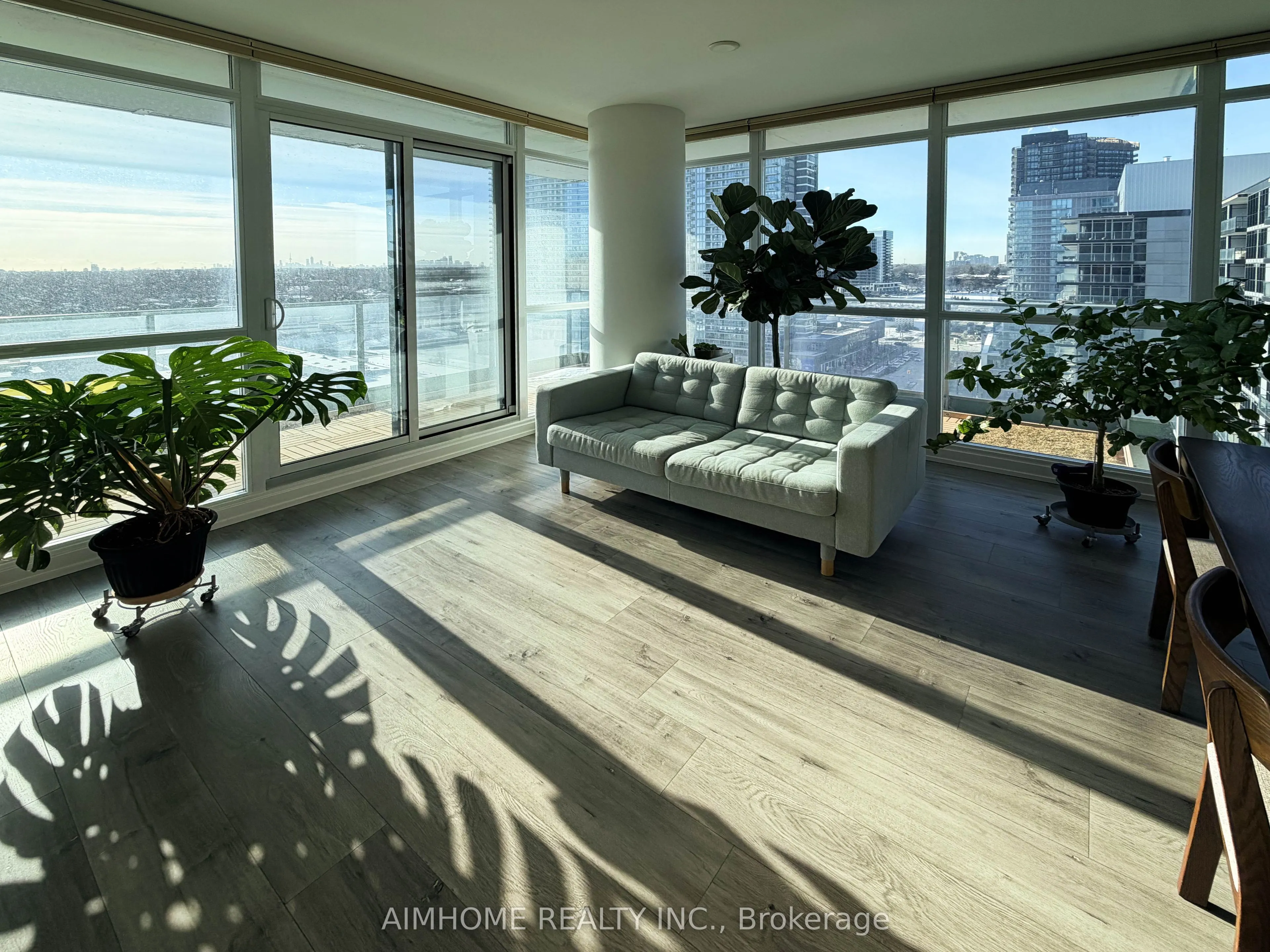 29 Singer Court #1802