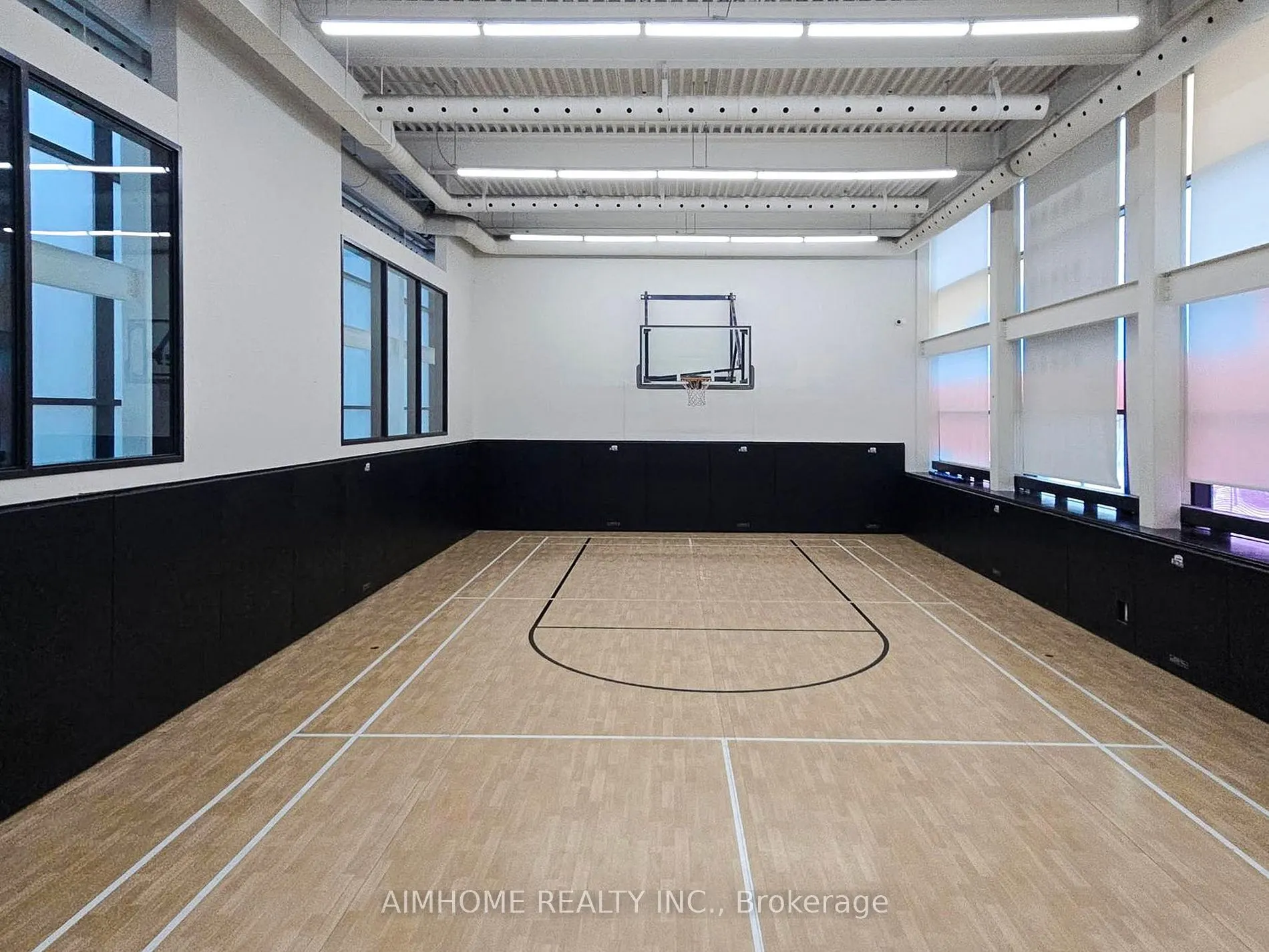 29 Singer Court #1802
