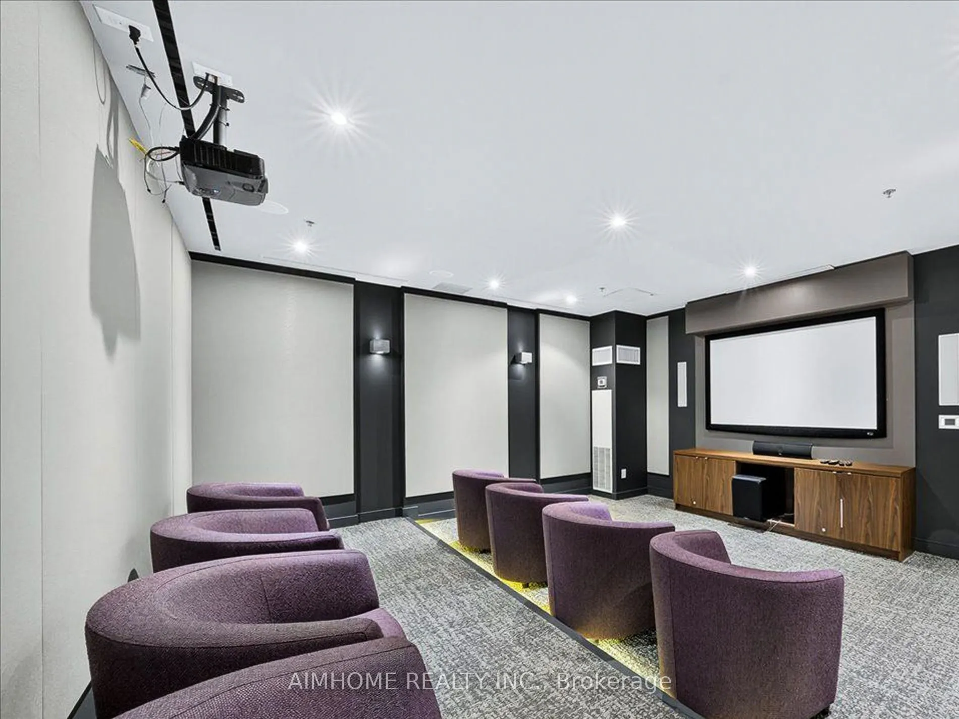 29 Singer Court #1802