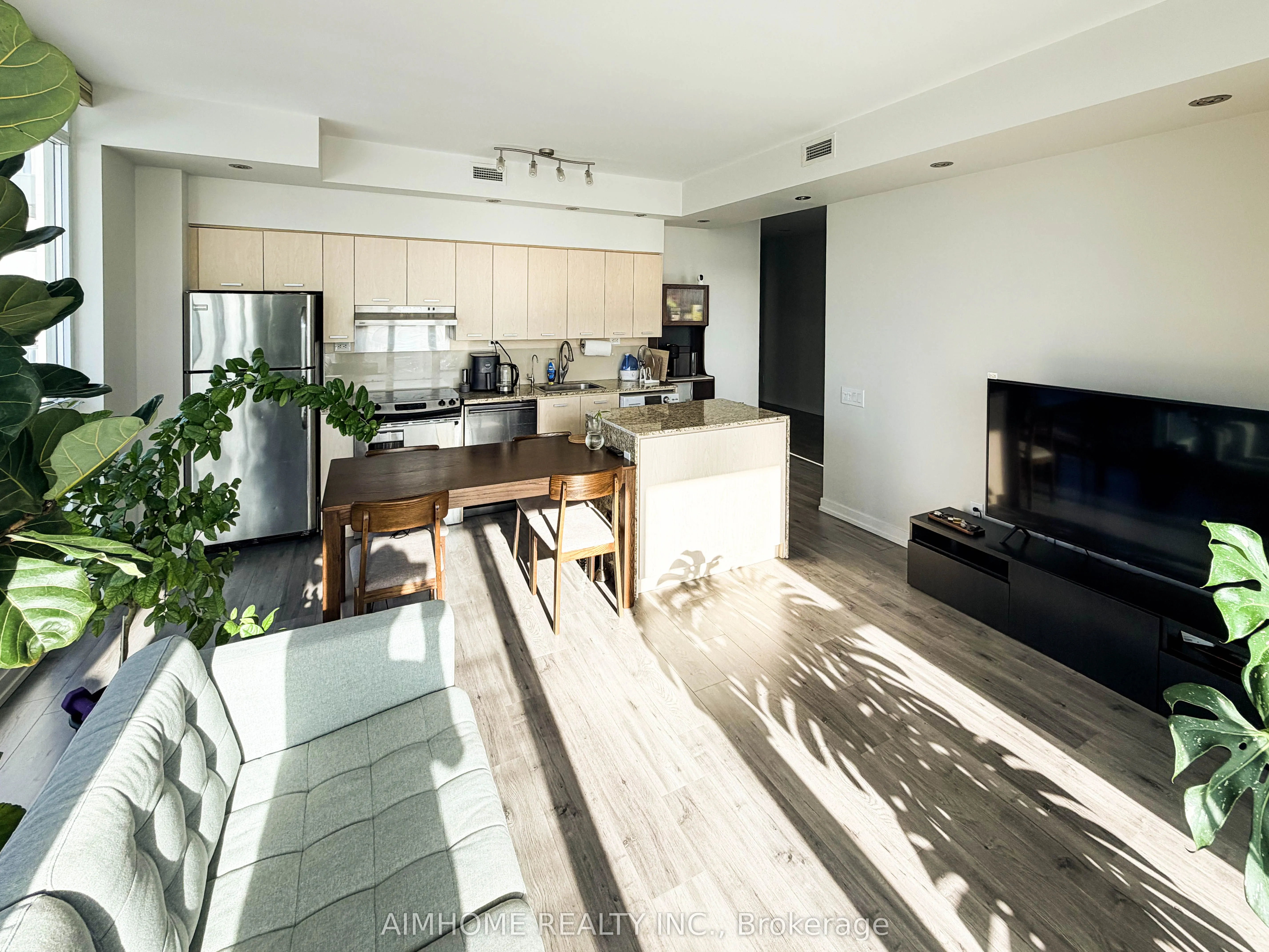 29 Singer Court #1802